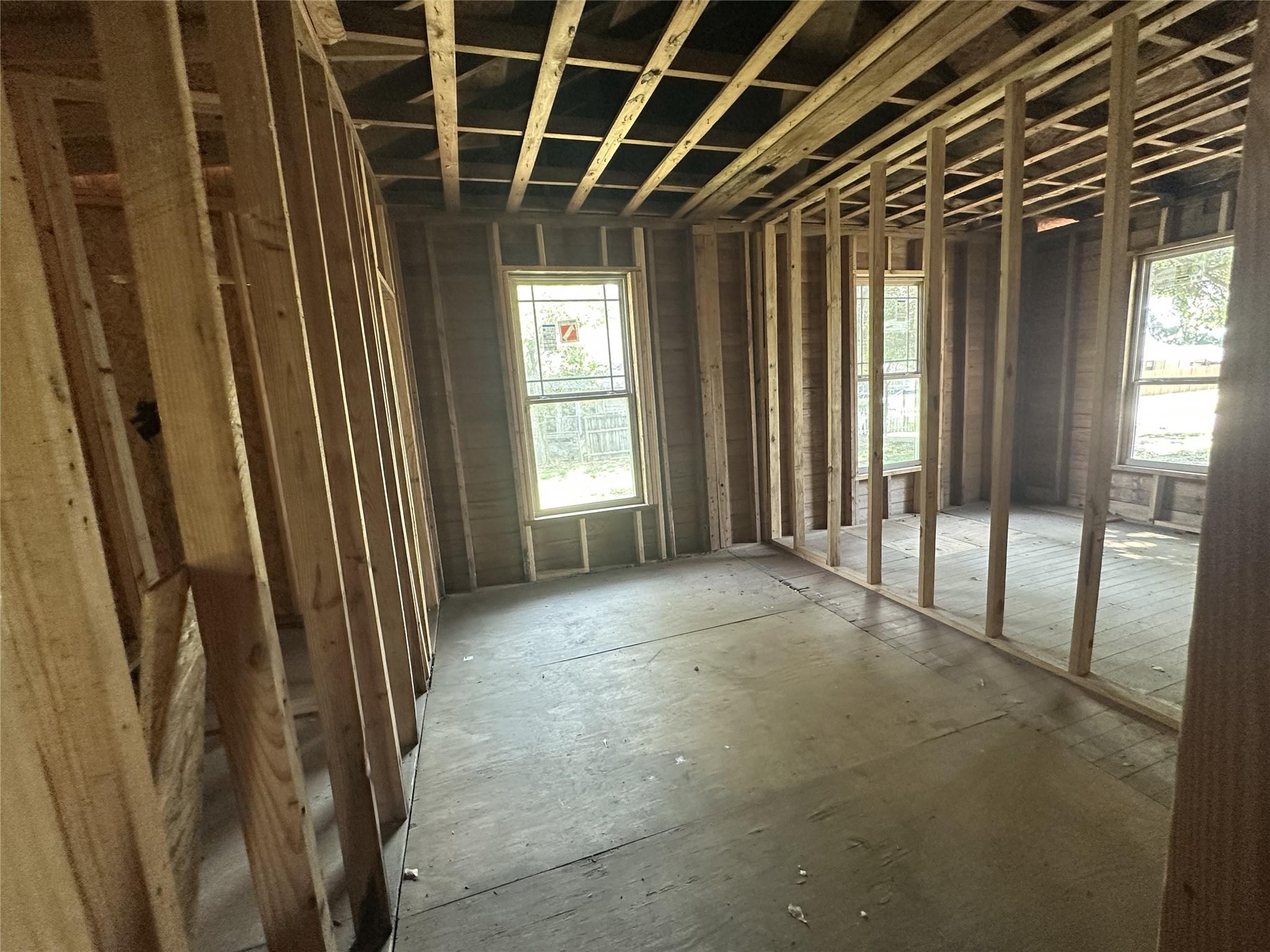 401 E Hopkins St, Mexia, TX 76667