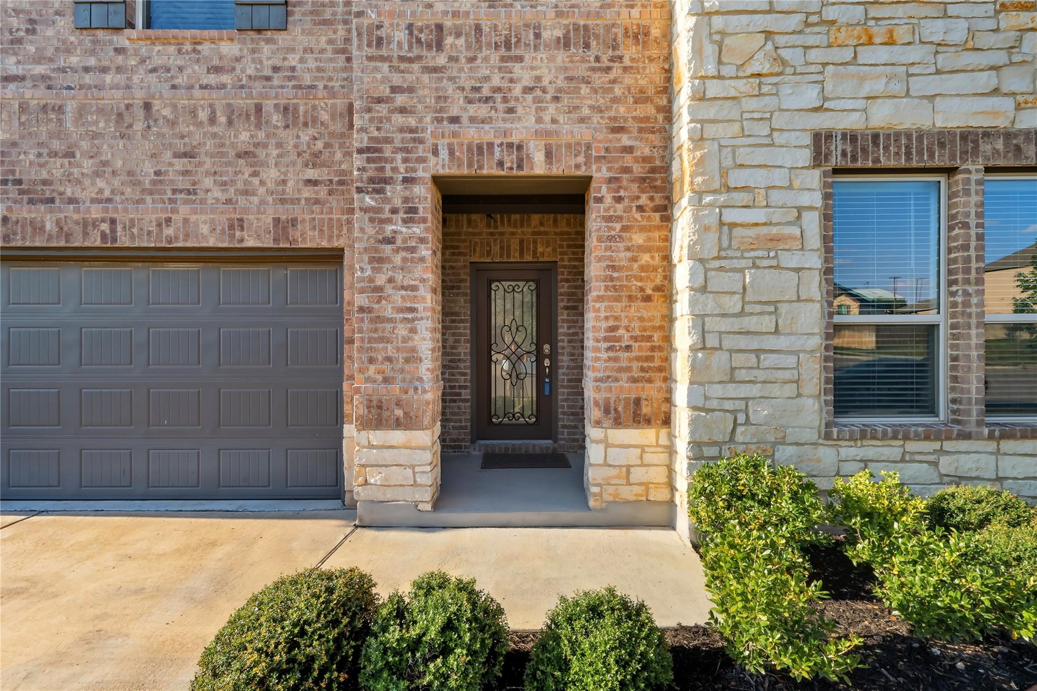 621 Limestone Rd Rds, Liberty Hill, TX 78642