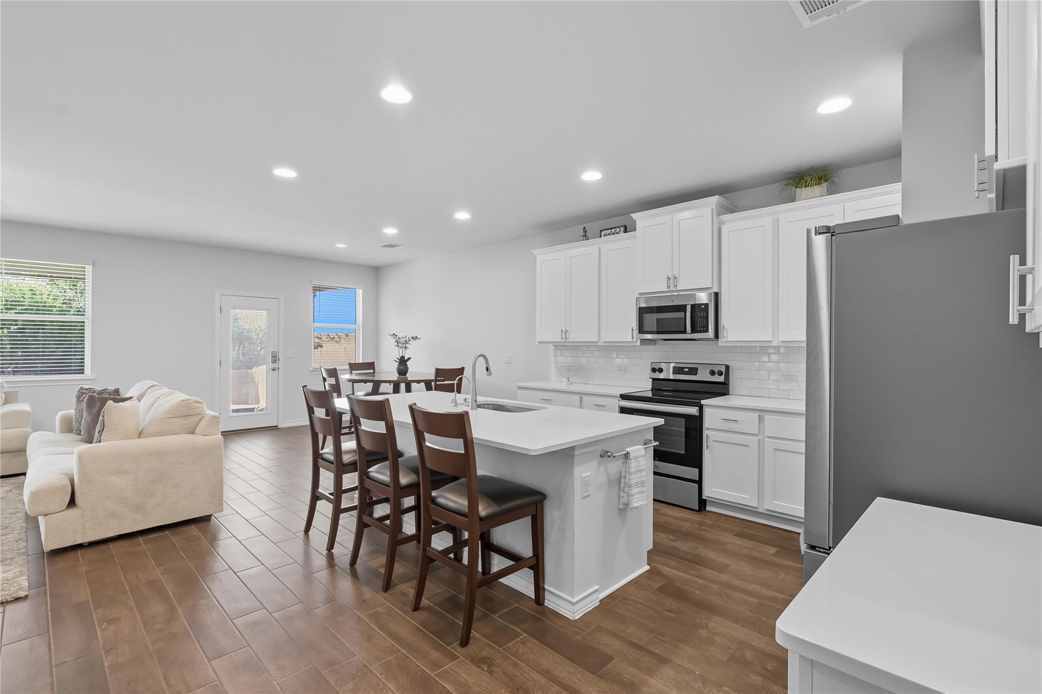 621 Limestone Rd Rds, Liberty Hill, TX 78642