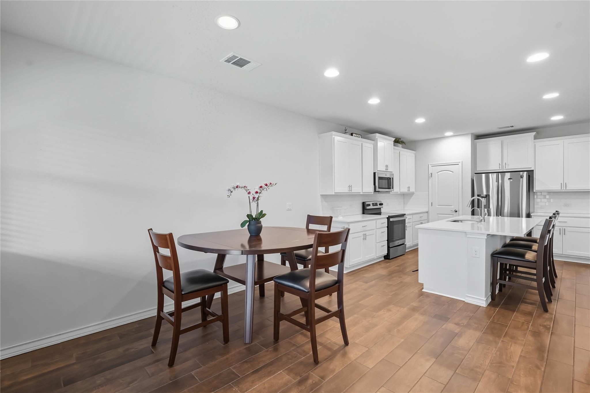 621 Limestone Rd Rds, Liberty Hill, TX 78642