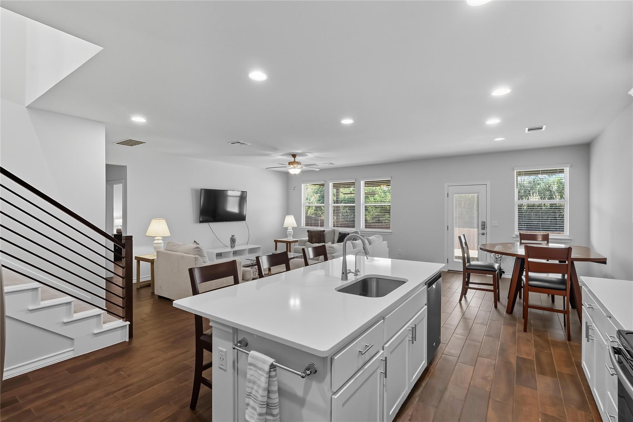 621 Limestone Rd Rds, Liberty Hill, TX 78642