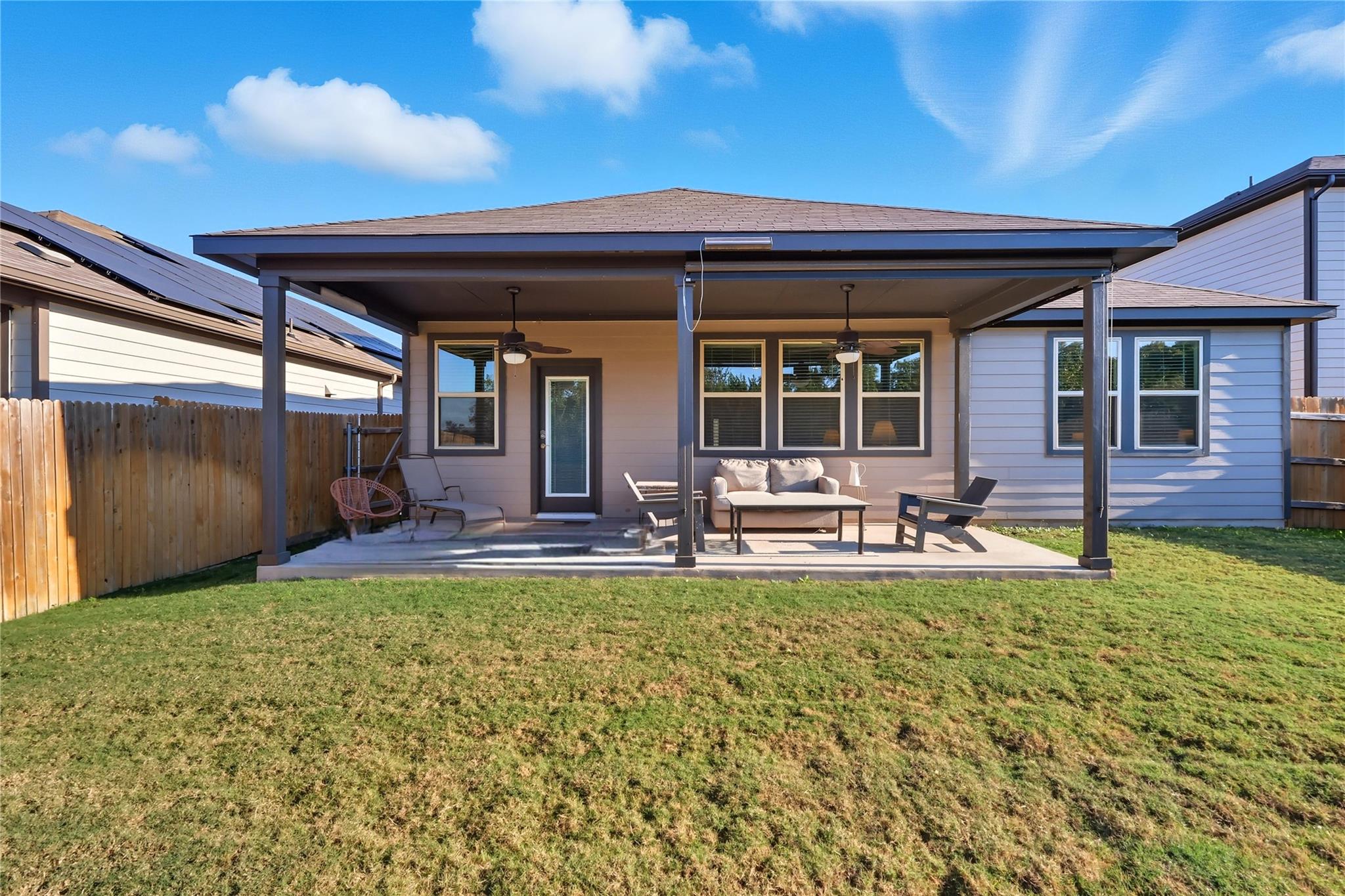 621 Limestone Rd Rds, Liberty Hill, TX 78642