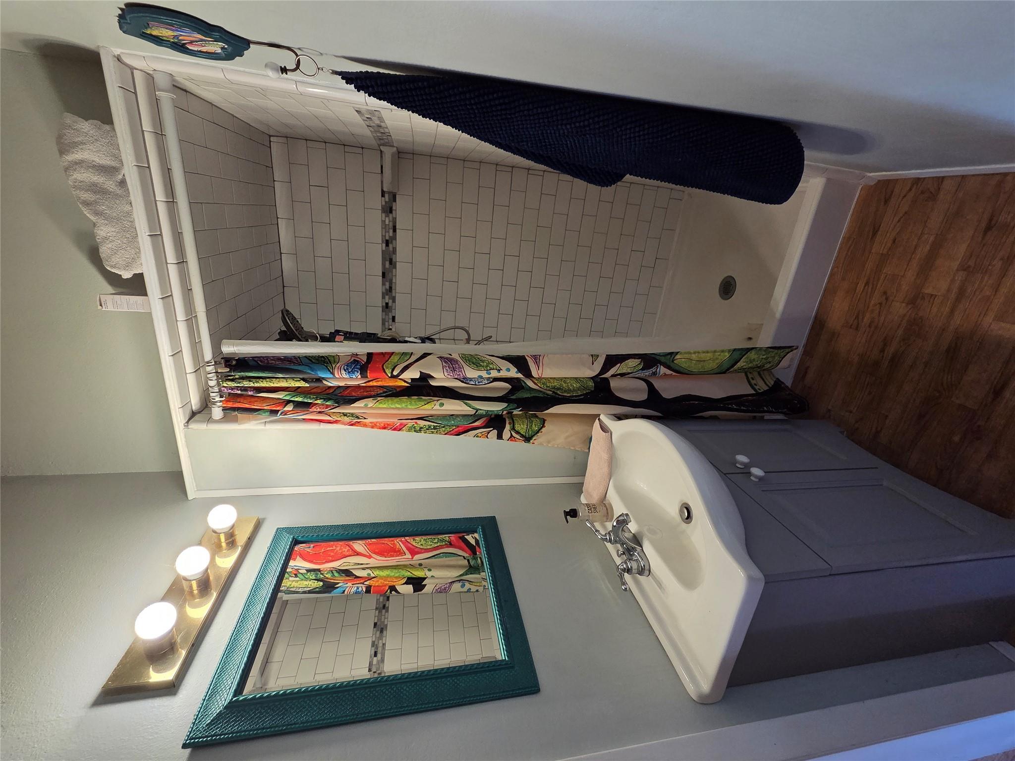 150 Beaver Rd, Elgin, TX 78621