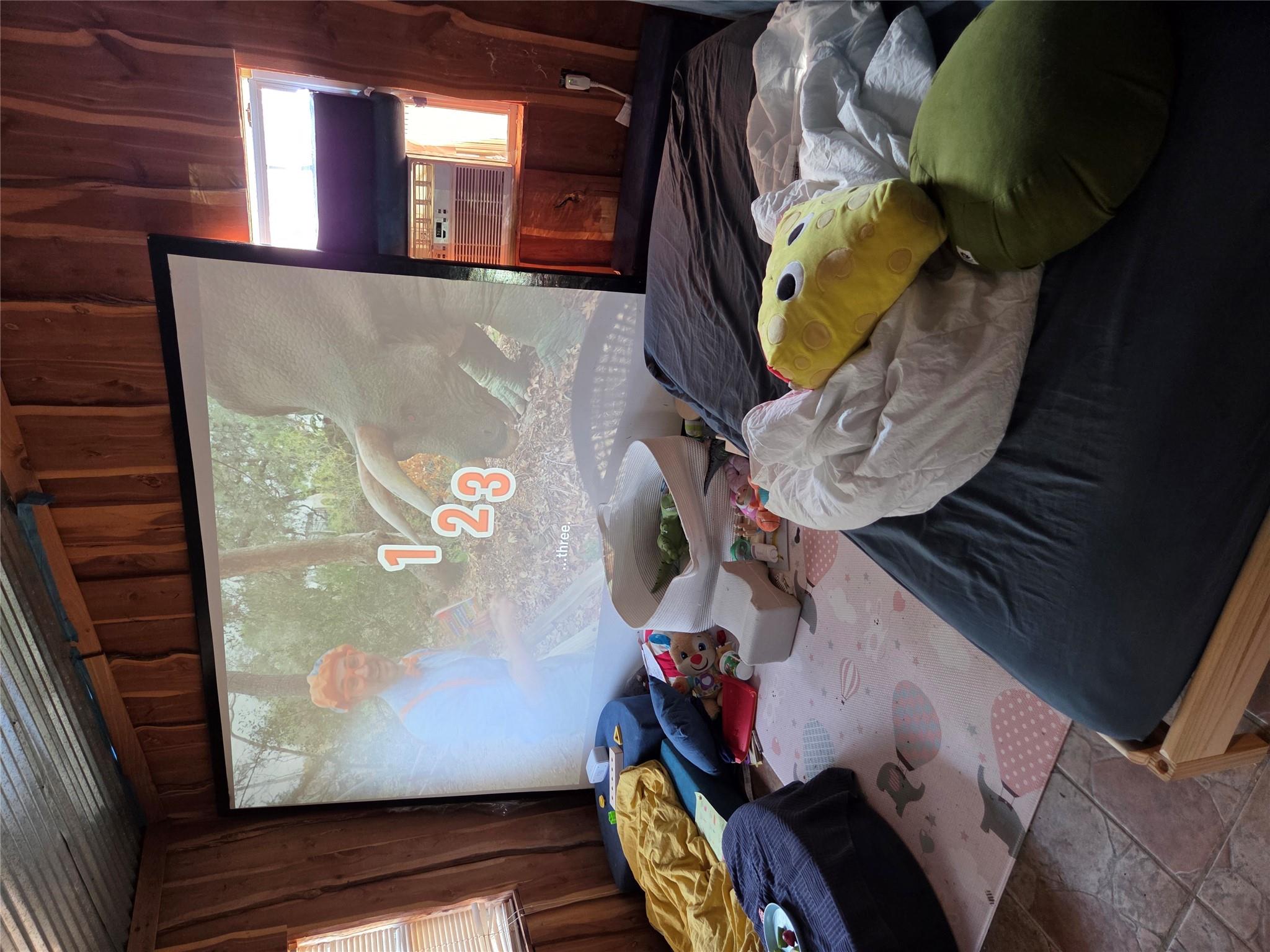 150 Beaver Rd, Elgin, TX 78621