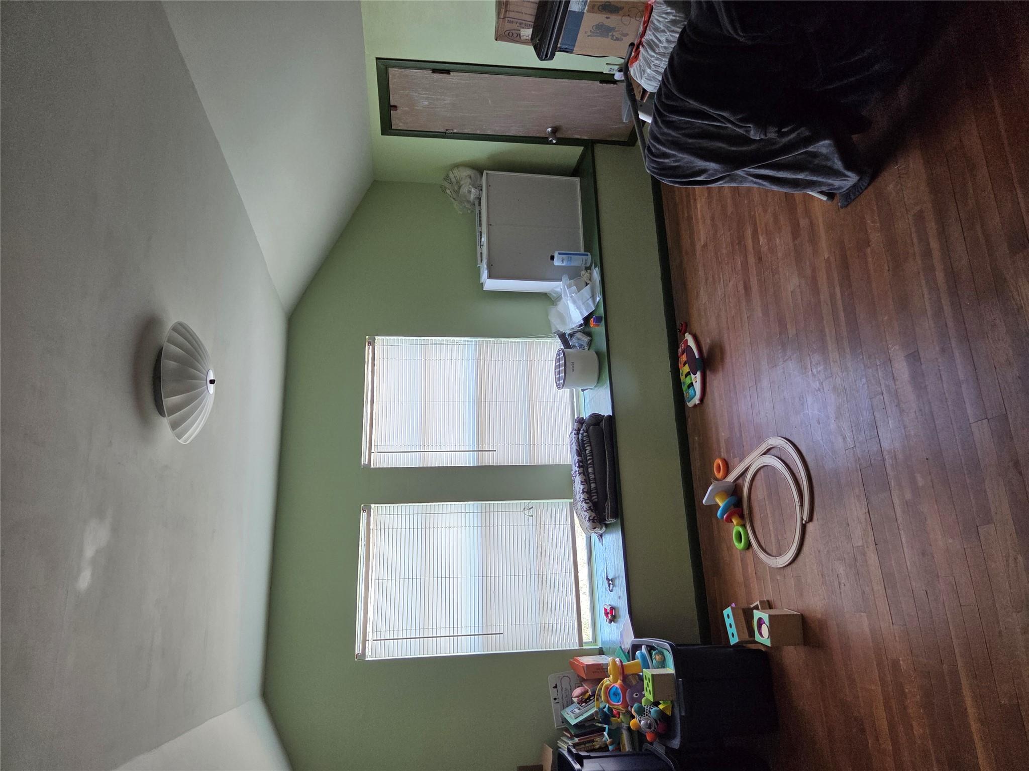 150 Beaver Rd, Elgin, TX 78621