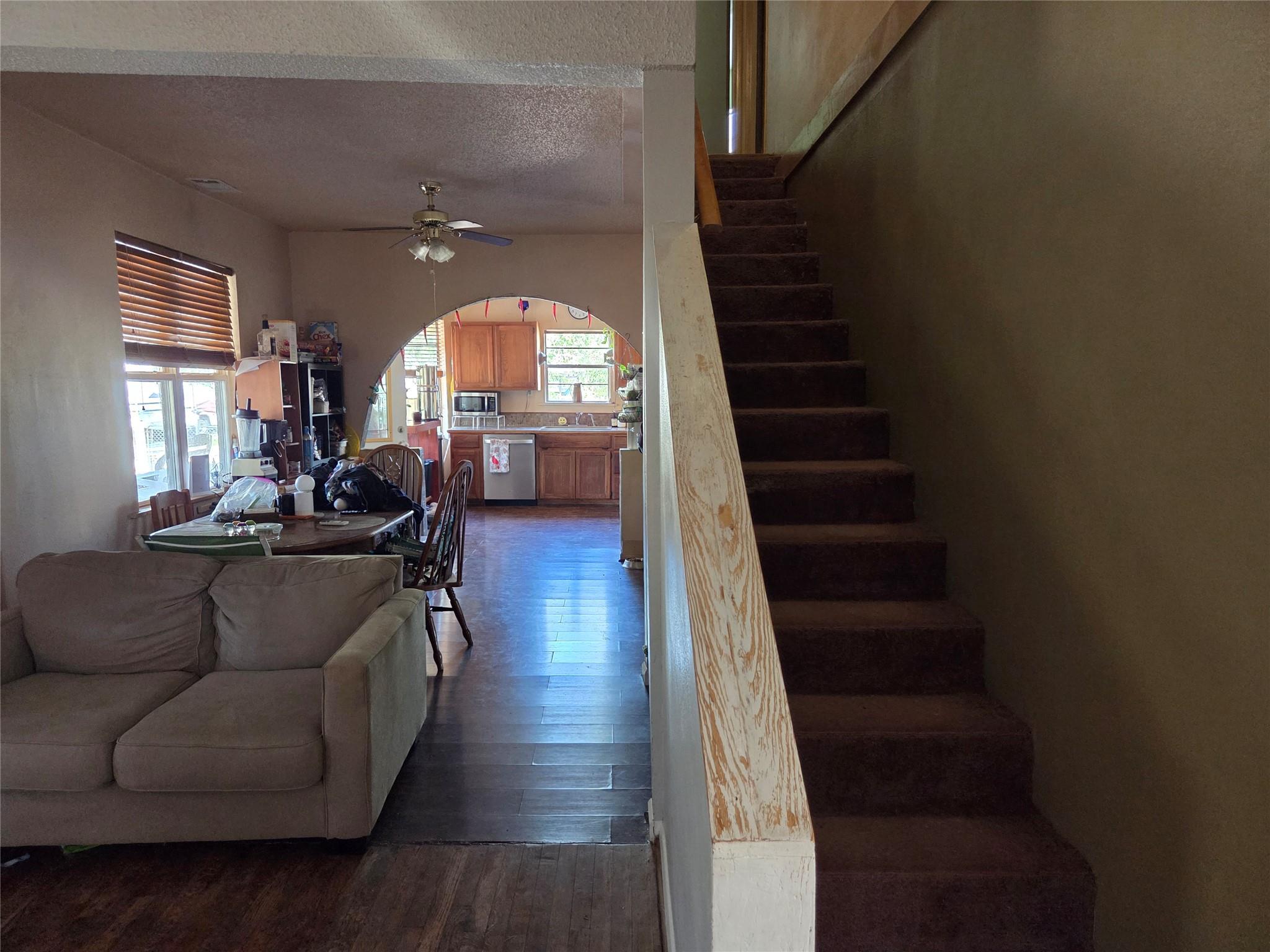 150 Beaver Rd, Elgin, TX 78621