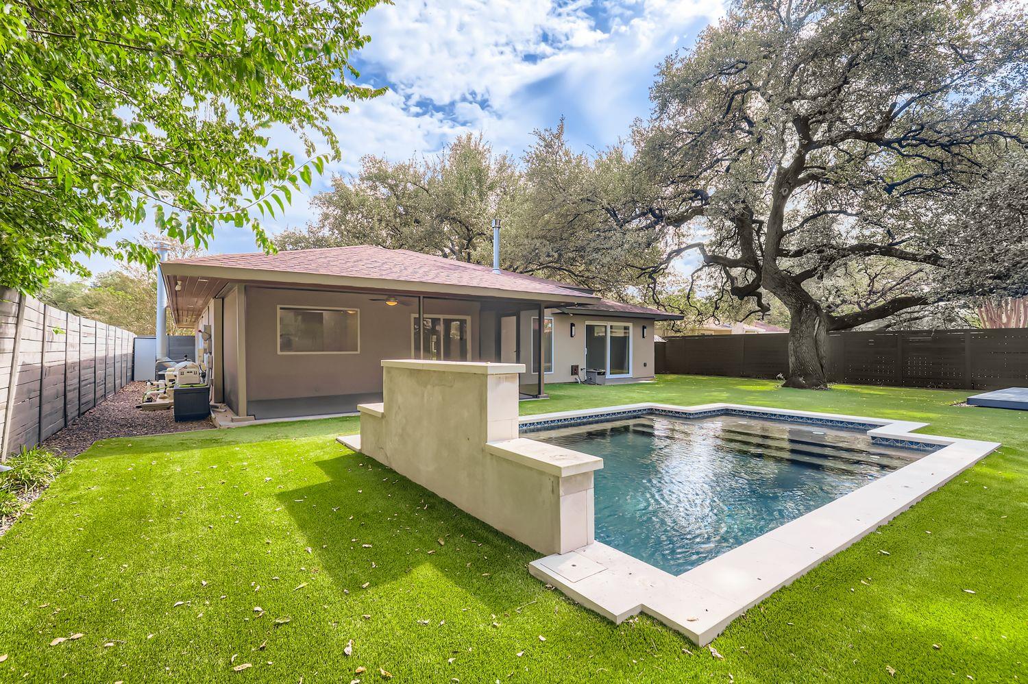 11810 Charing Cross Rd, Austin, TX 78759