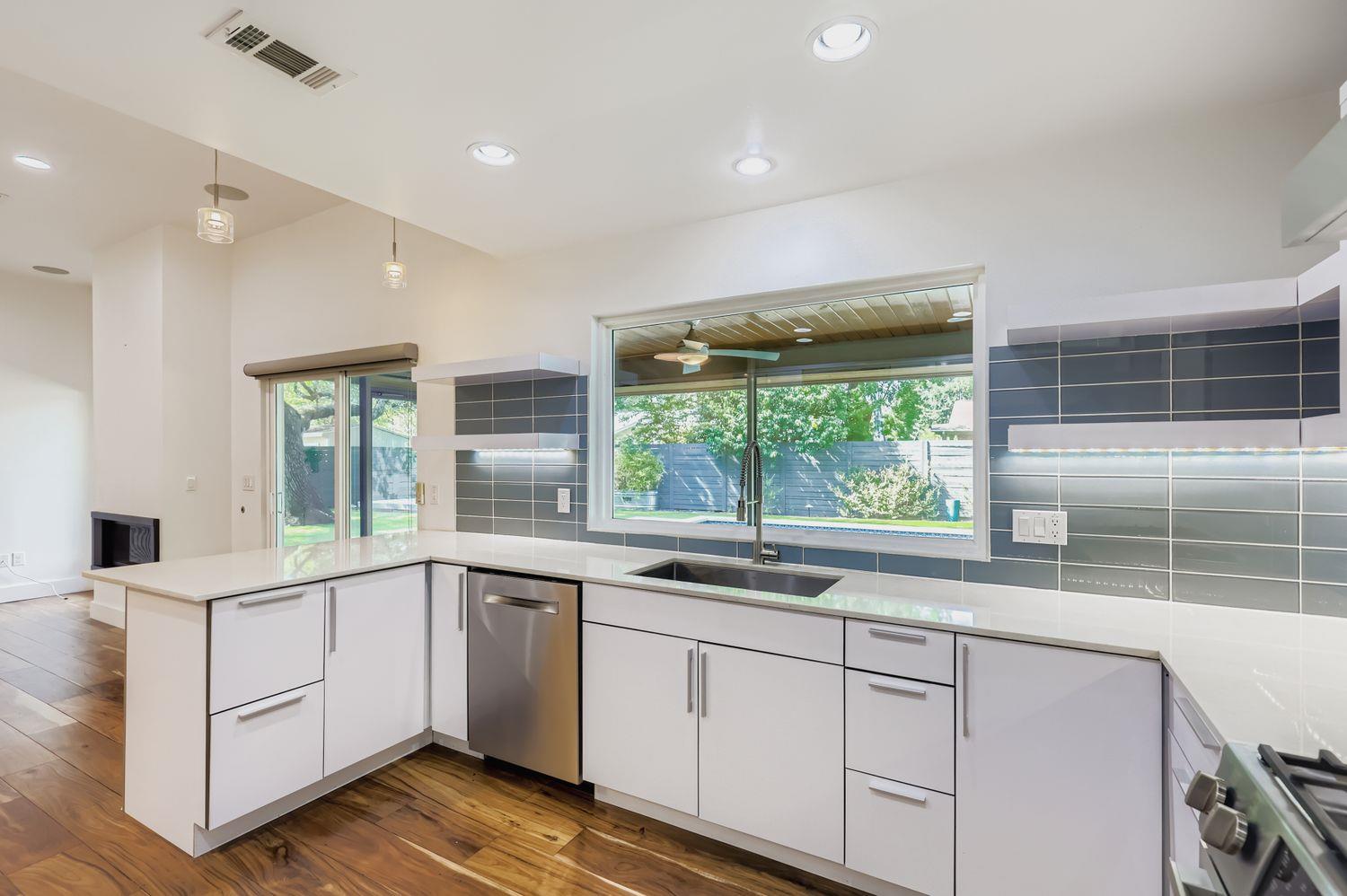 11810 Charing Cross Rd, Austin, TX 78759