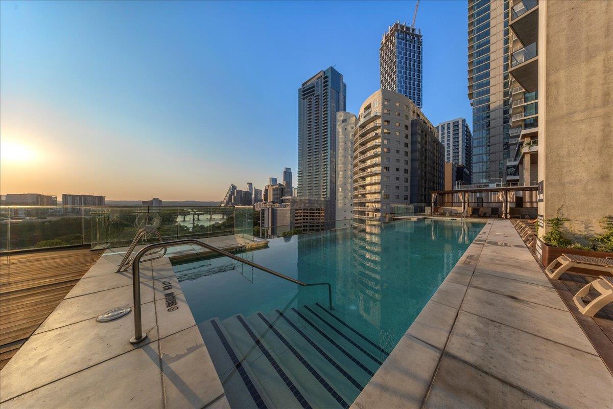 70 Rainey St # 1503, Austin, TX 78701