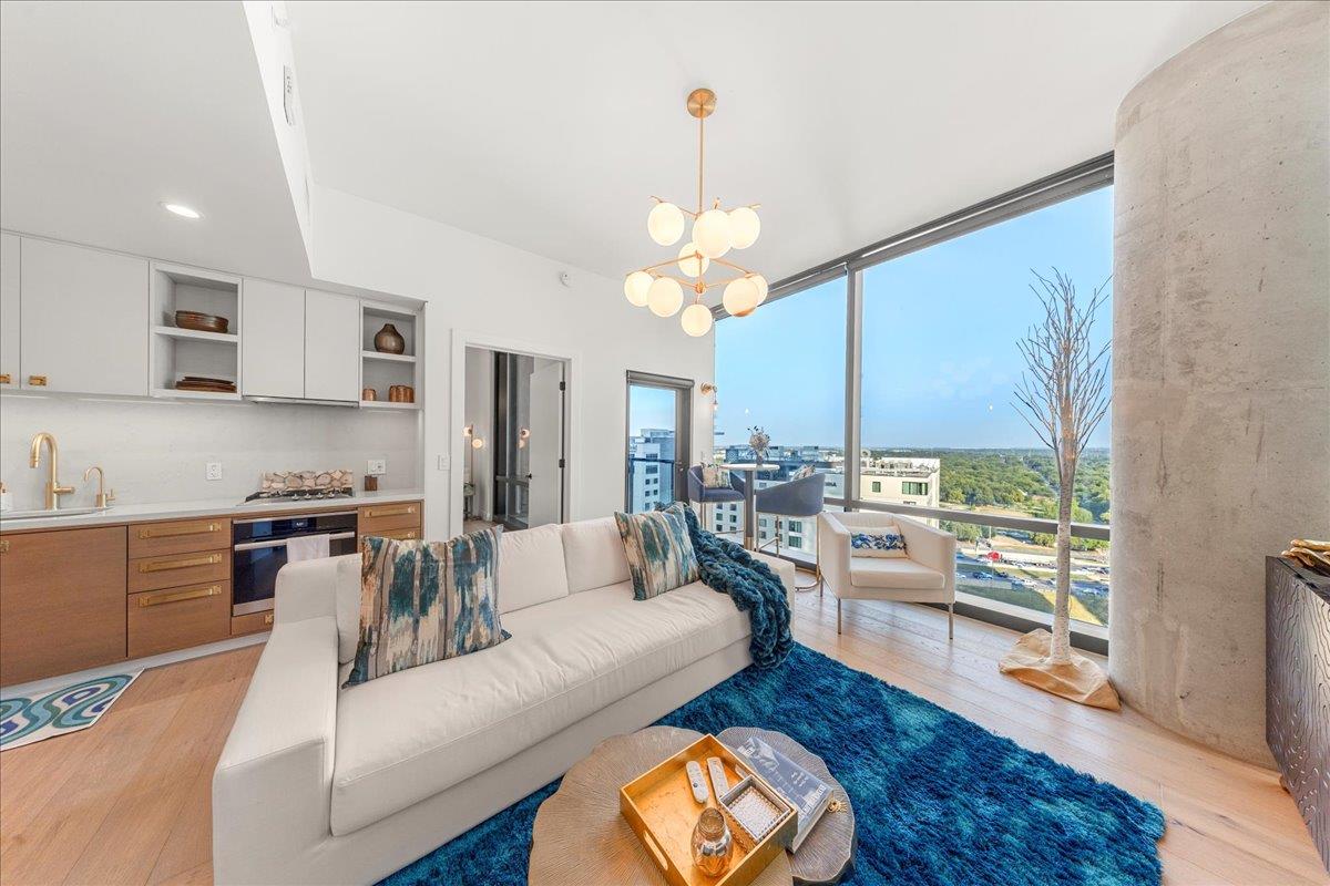 70 Rainey St # 1503, Austin, TX 78701