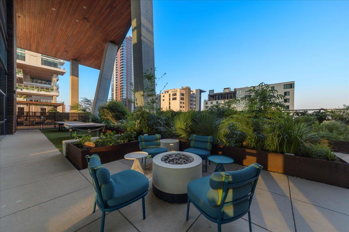 70 Rainey St # 1503, Austin, TX 78701