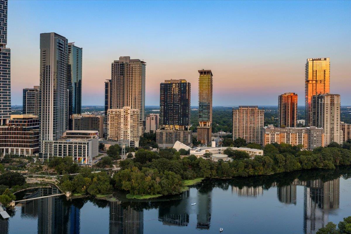 70 Rainey St # 1503, Austin, TX 78701