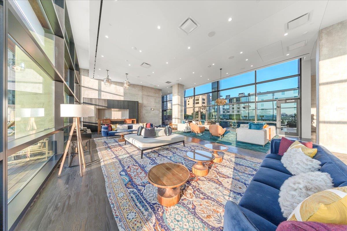 70 Rainey St # 1503, Austin, TX 78701