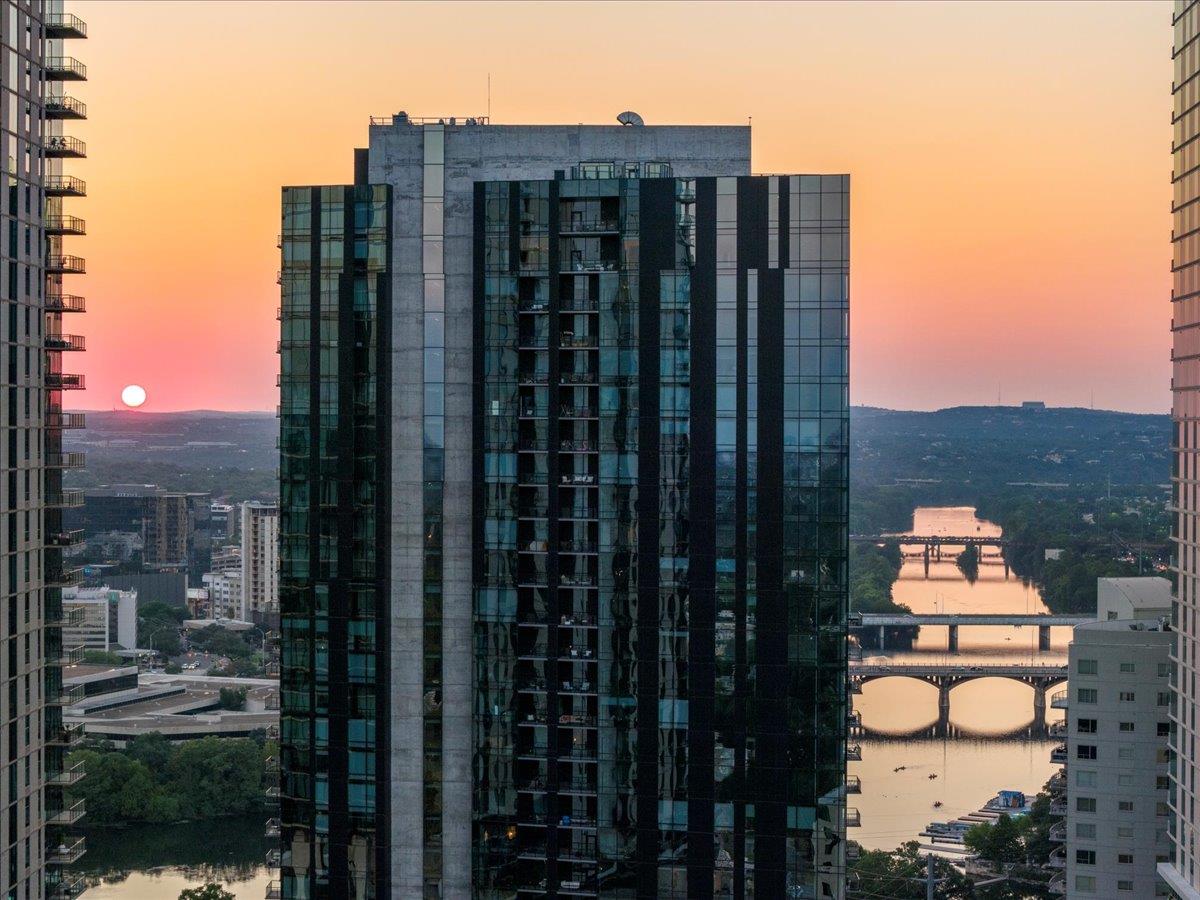 70 Rainey St # 1503, Austin, TX 78701