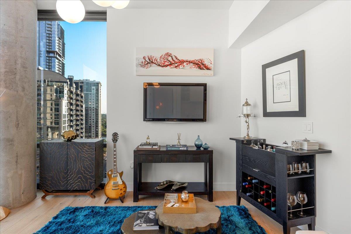 70 Rainey St # 1503, Austin, TX 78701