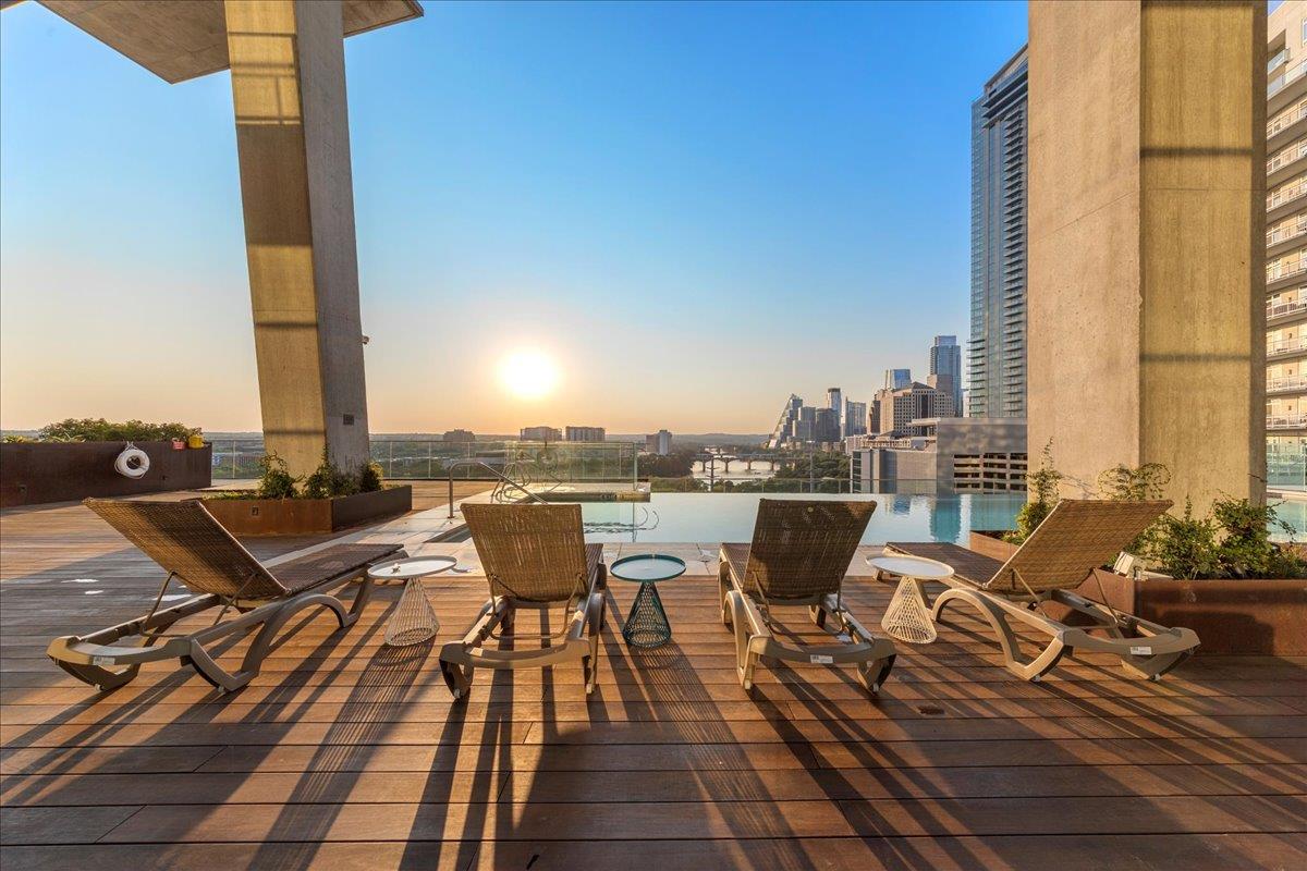 70 Rainey St # 1503, Austin, TX 78701