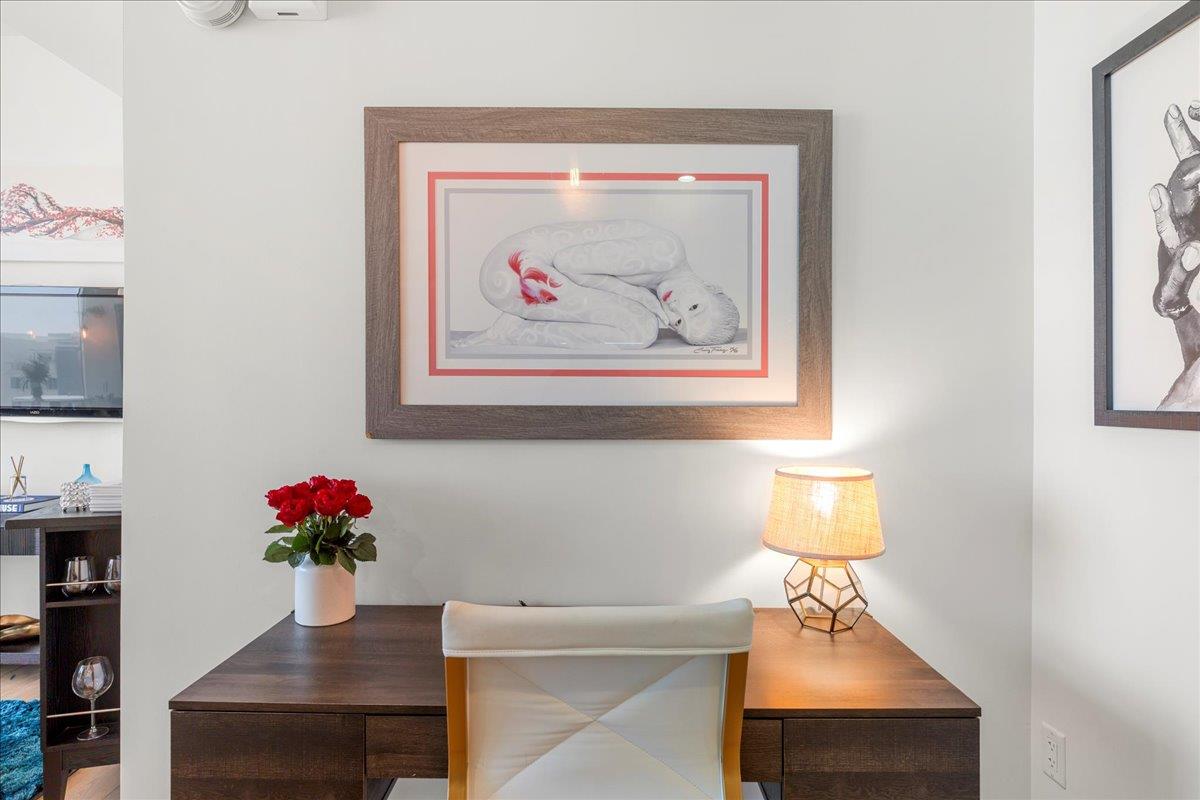 70 Rainey St # 1503, Austin, TX 78701