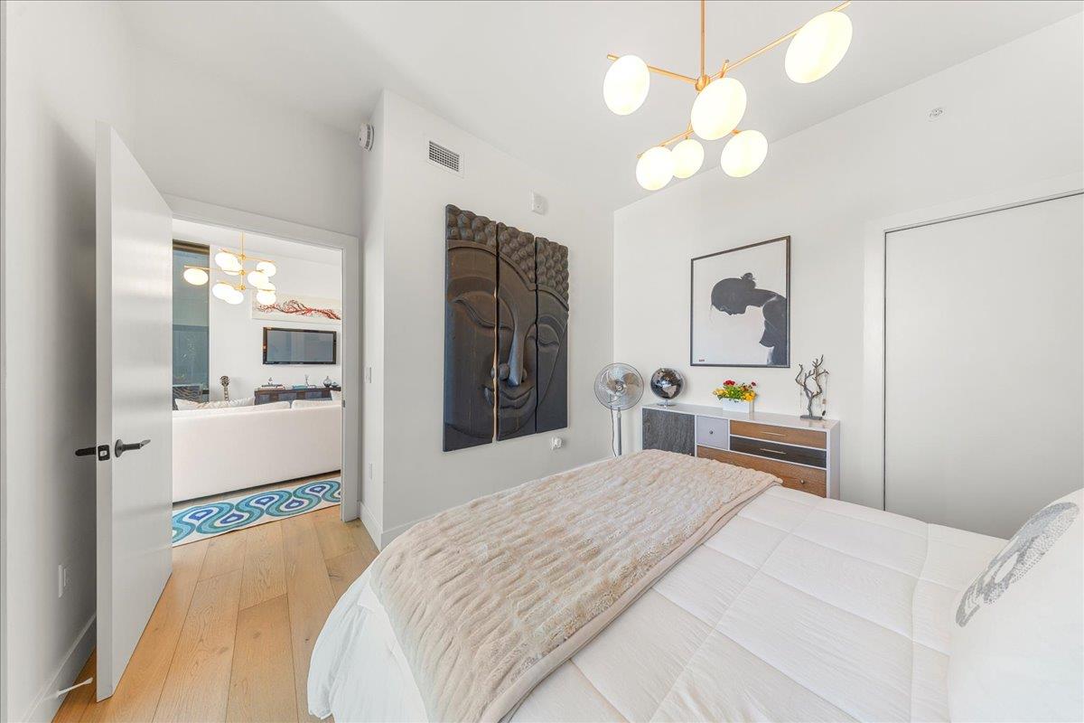 70 Rainey St # 1503, Austin, TX 78701