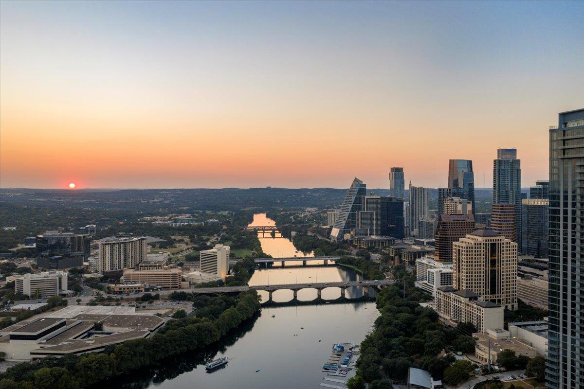 70 Rainey St # 1503, Austin, TX 78701