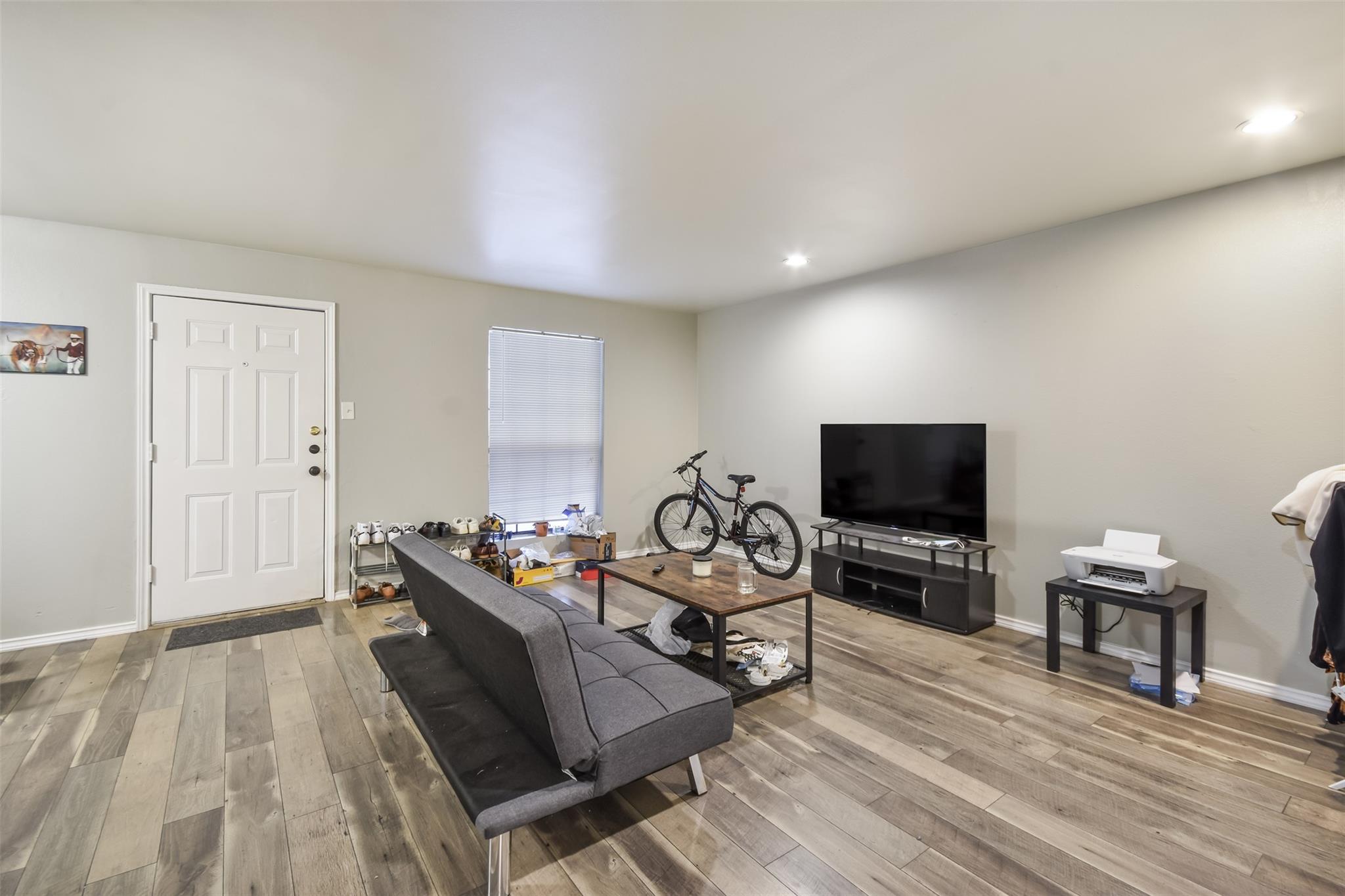 2401 Leon St # 104, Austin, TX 78705