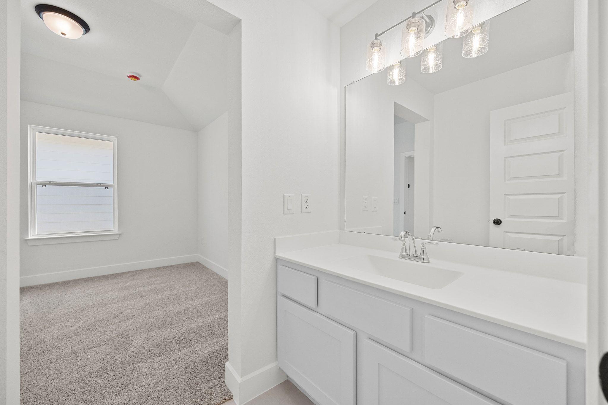 242 Coleto Trl, Bastrop, TX 78602