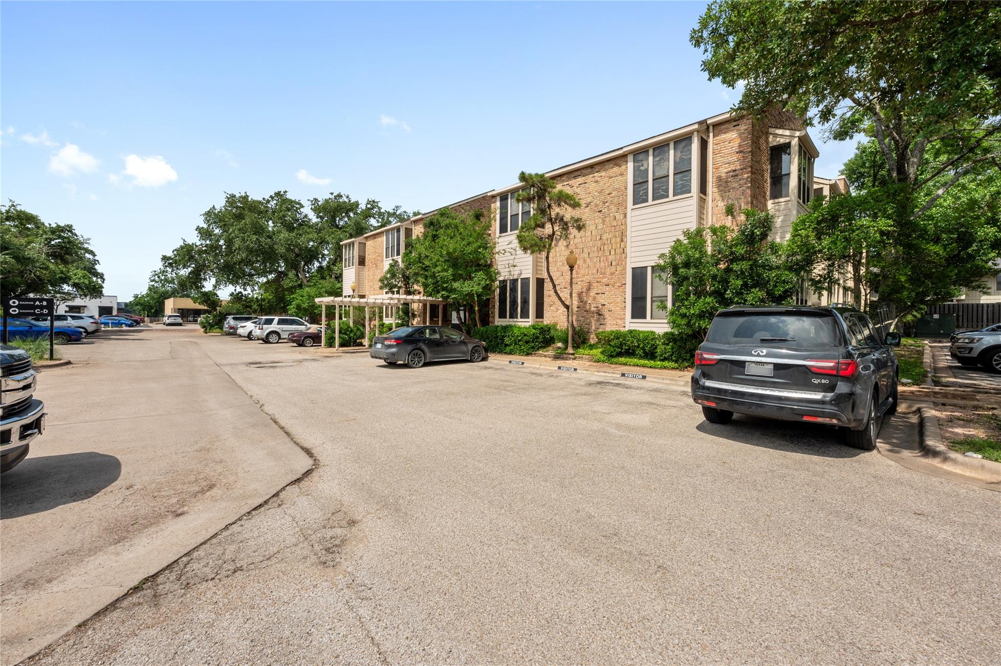 3624 N Hills Dr # D201, Austin, TX 78731