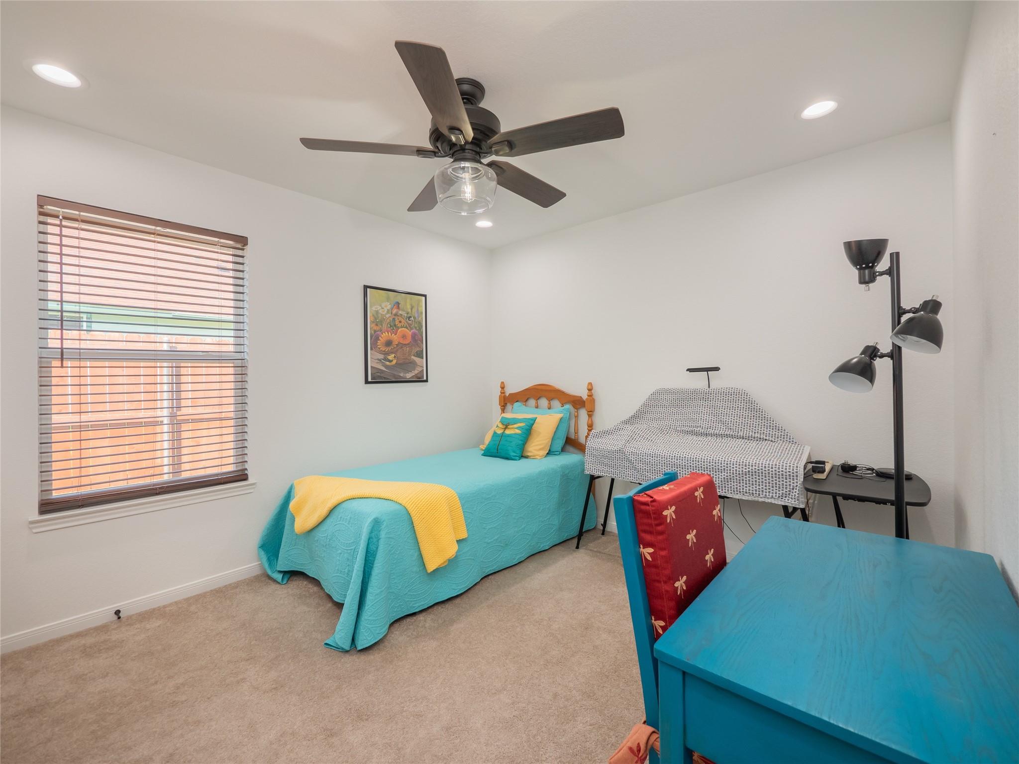 614 W 3rd St, McGregor, TX 76657