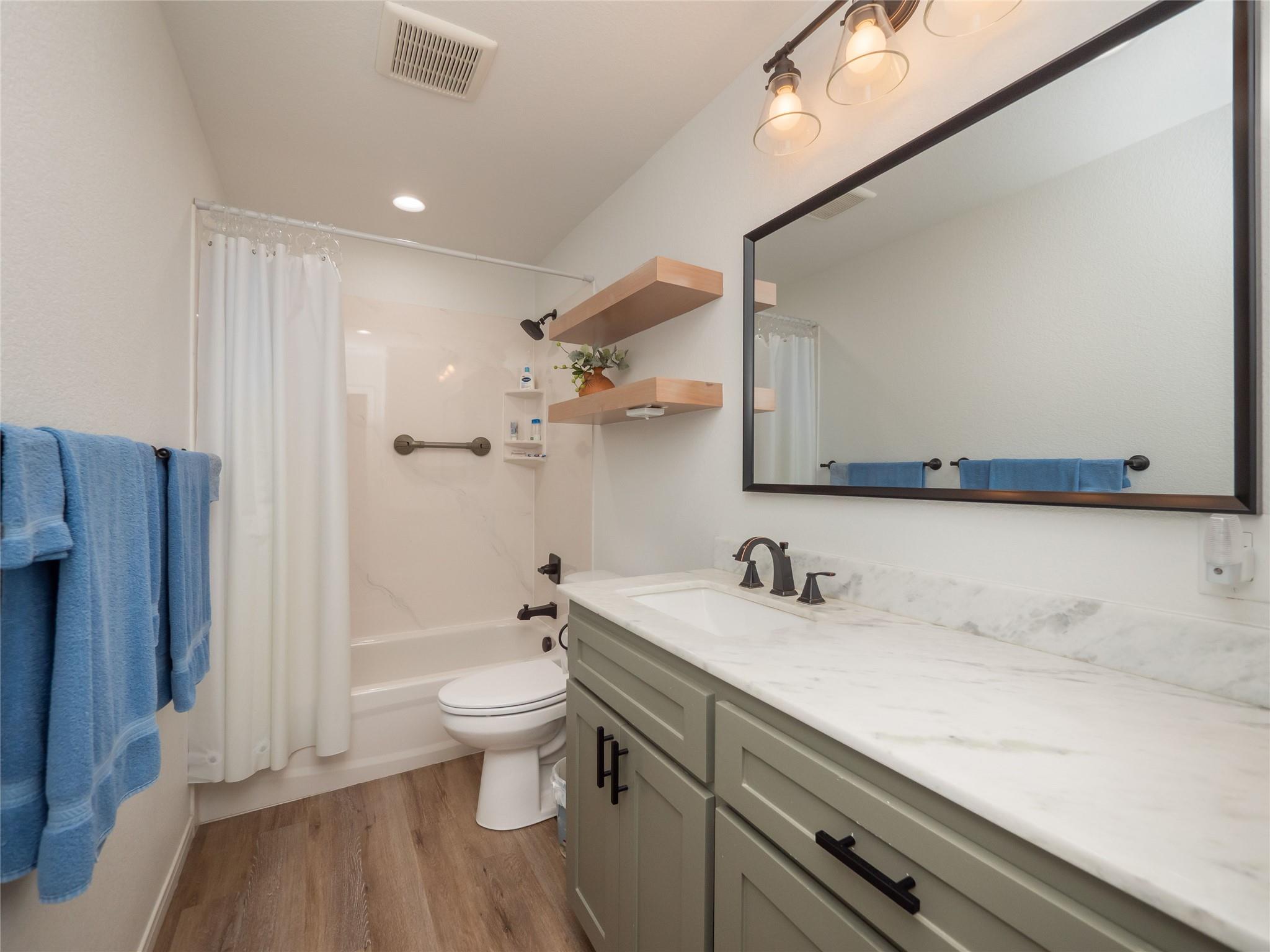 614 W 3rd St, McGregor, TX 76657