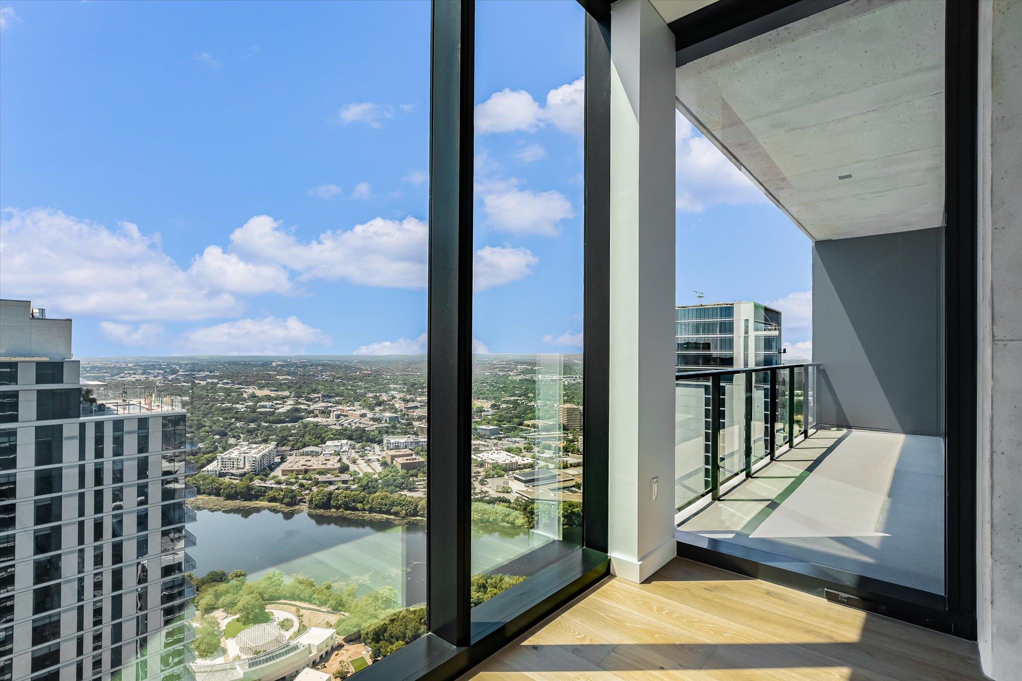 610 Davis St # 4903, Austin, TX 78701