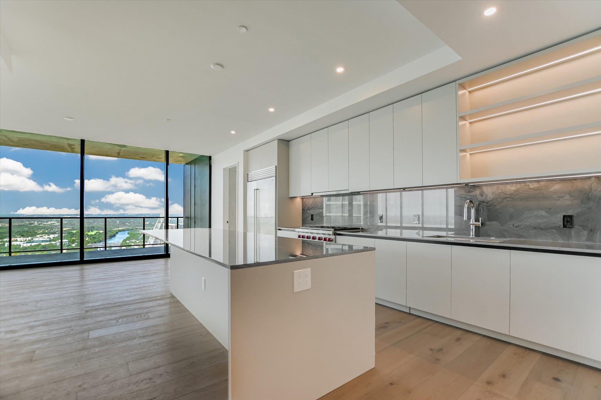 610 Davis St # 4903, Austin, TX 78701