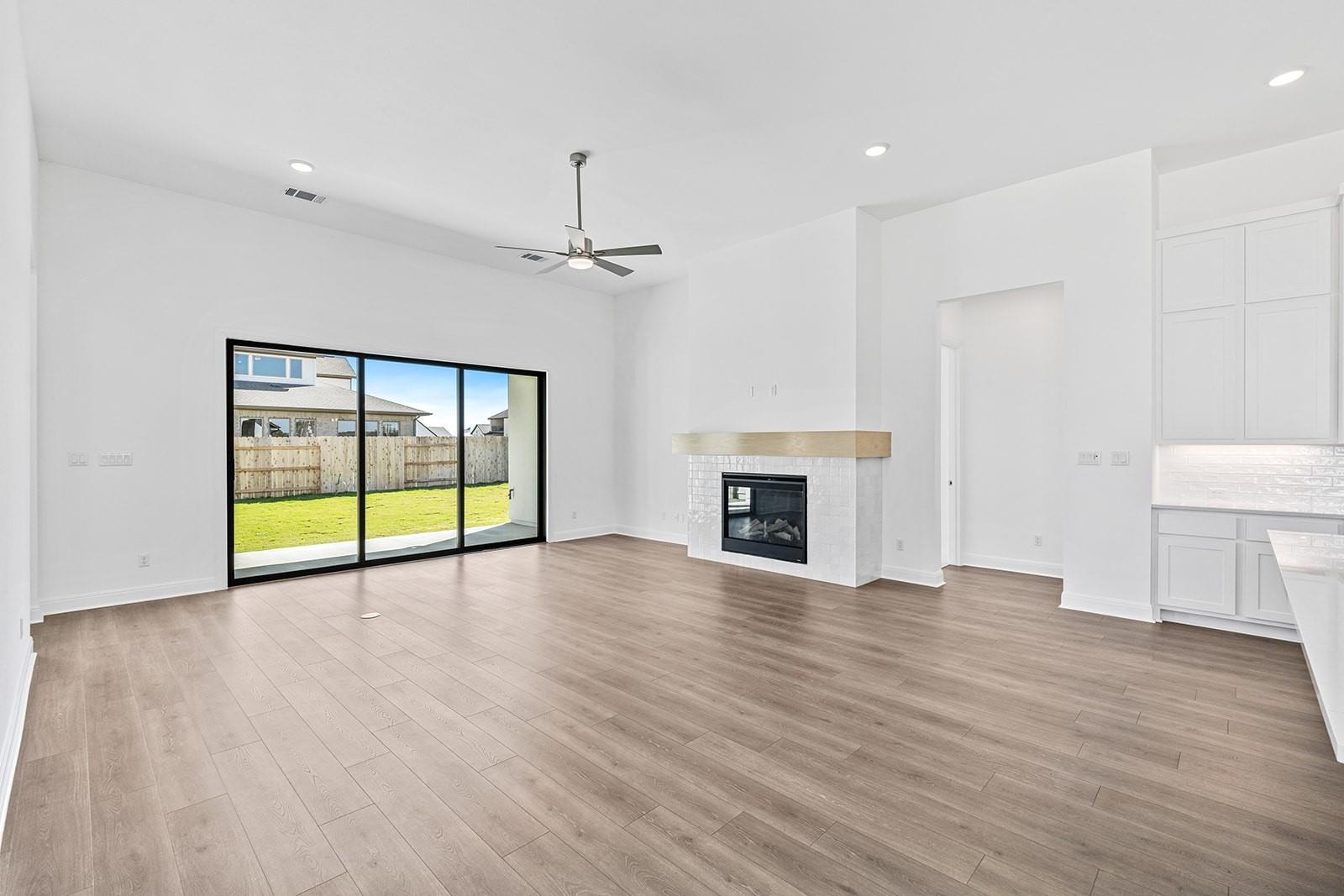 116 Uphill Dr, Liberty Hill, TX 78642