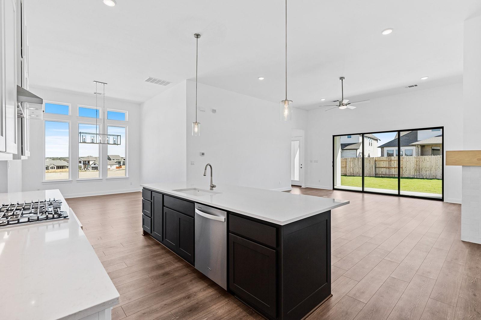 116 Uphill Dr, Liberty Hill, TX 78642