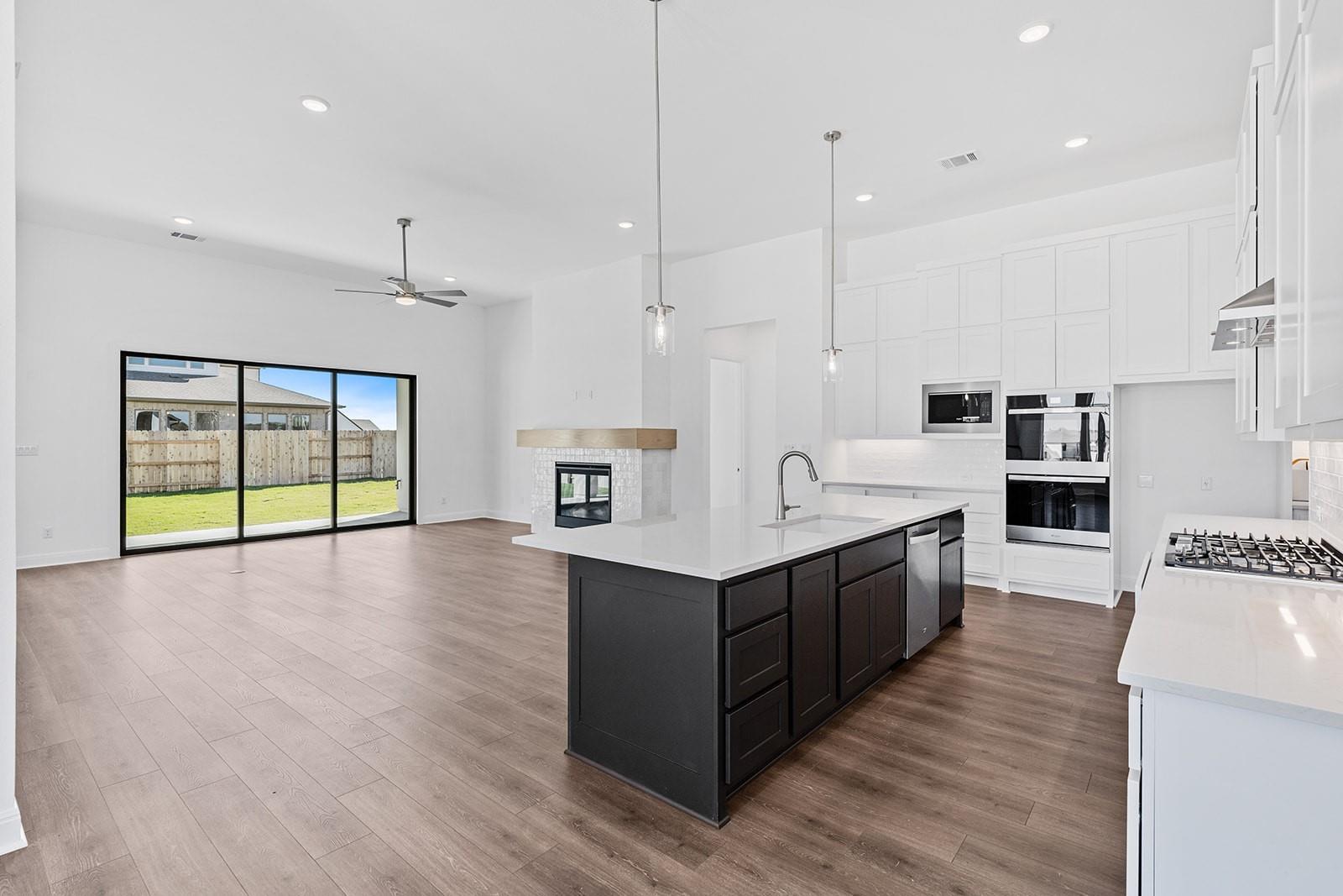 116 Uphill Dr, Liberty Hill, TX 78642