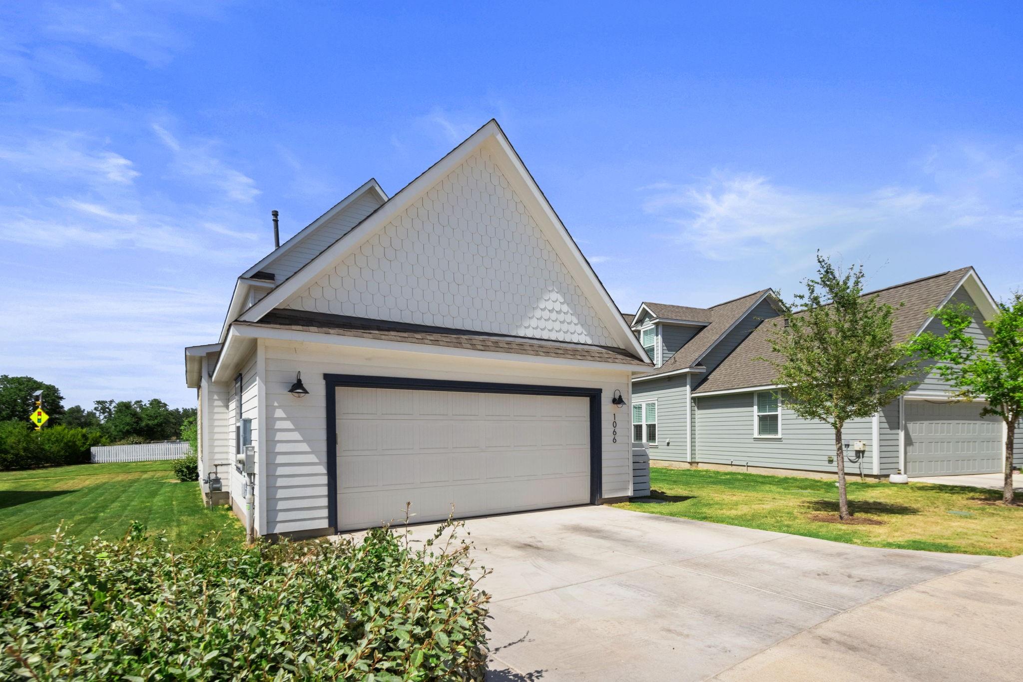 1066 Twain St, Driftwood, TX 78619