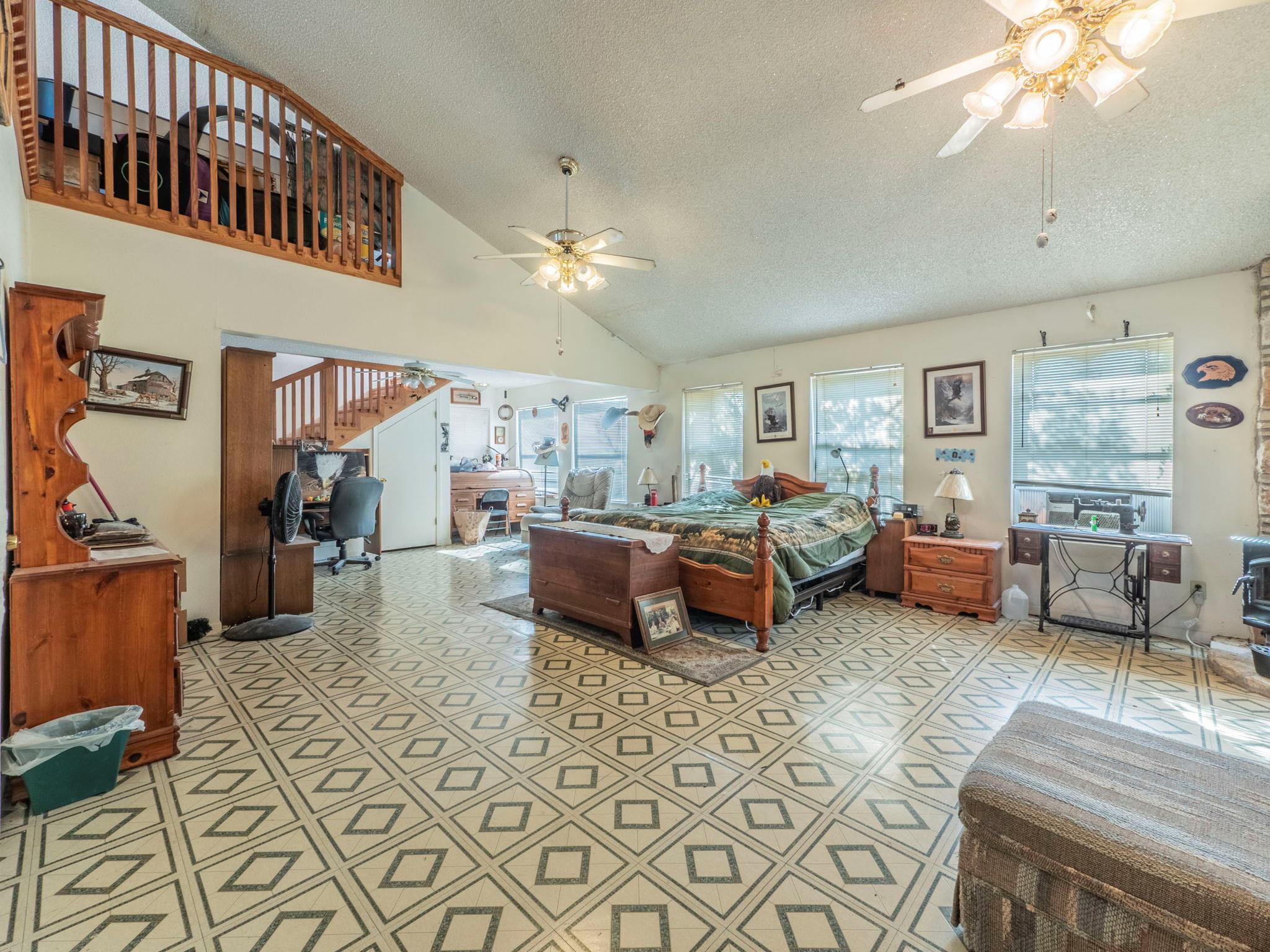 1323 Fm 1966, Maxwell, TX 78656