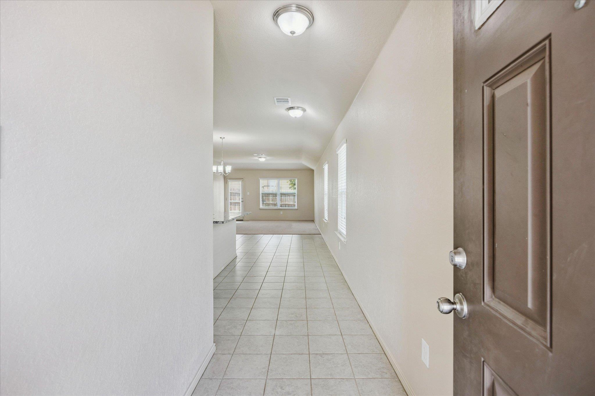 181 Lake Gln Dr, San Marcos, TX 78666