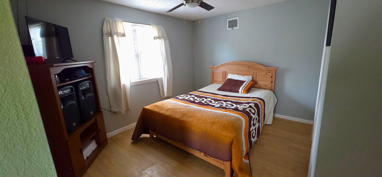 134 Deep Woods Dr, Cedar Creek, TX 78612