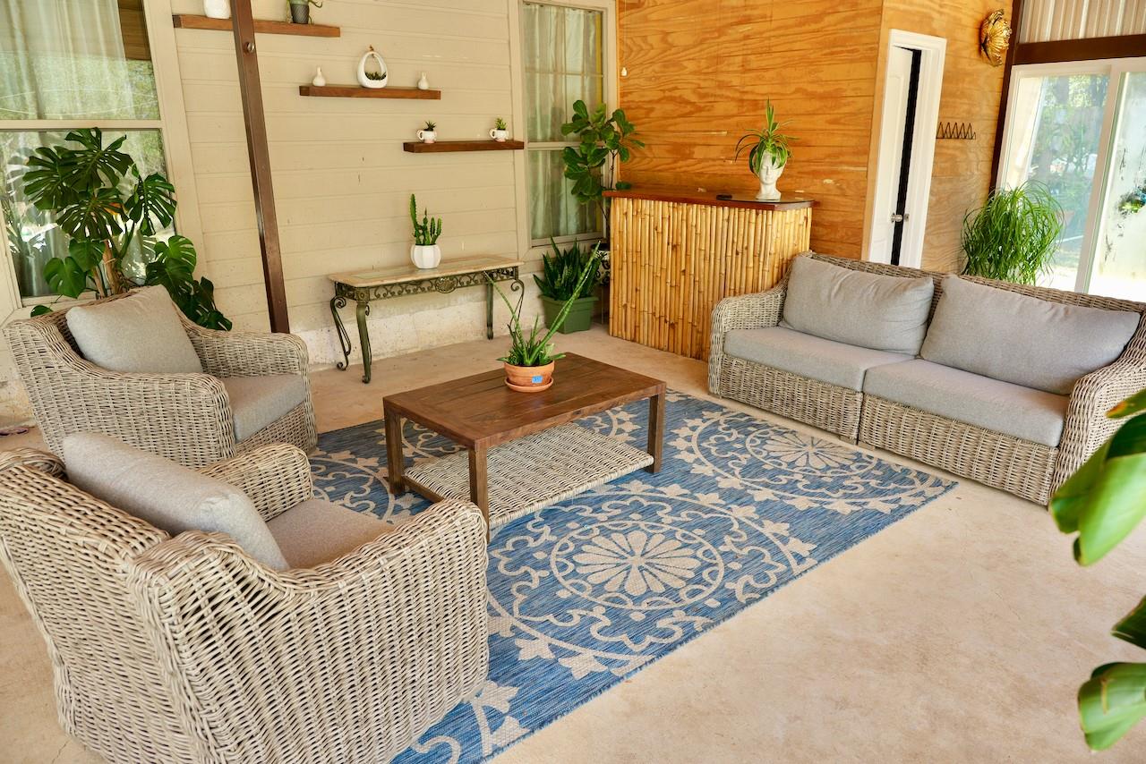 134 Deep Woods Dr, Cedar Creek, TX 78612