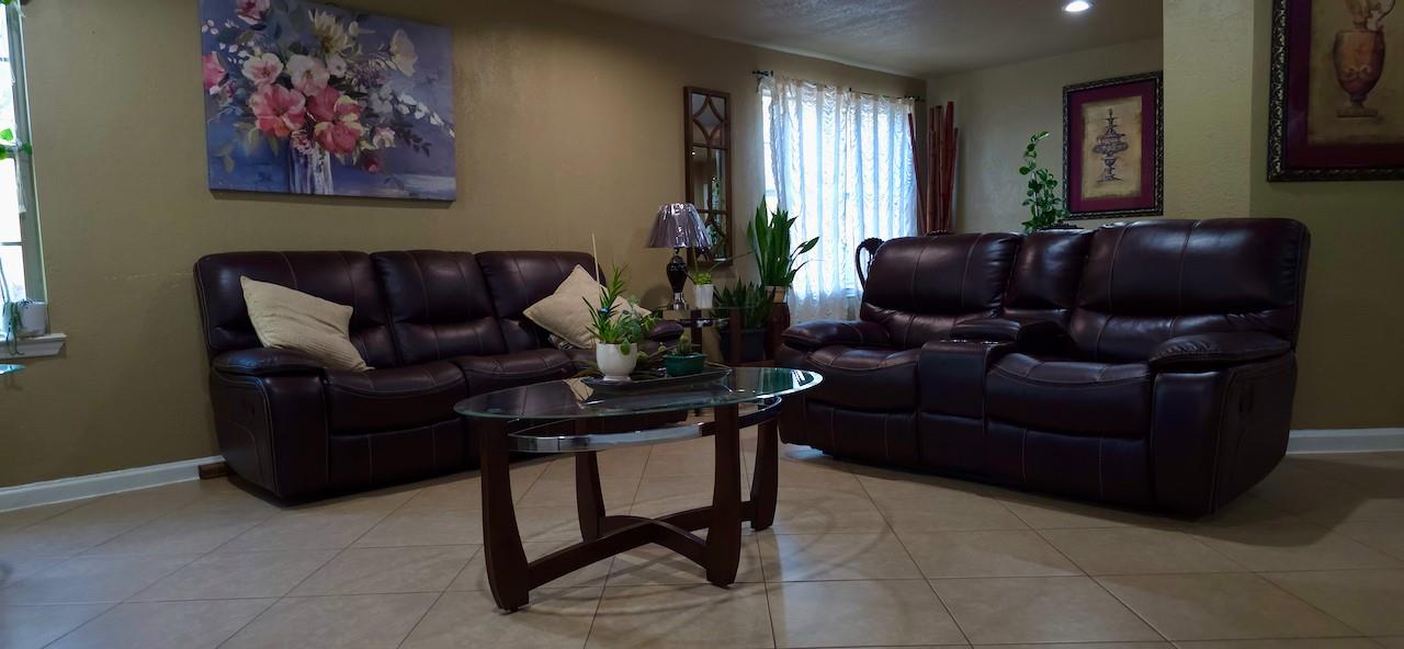 134 Deep Woods Dr, Cedar Creek, TX 78612