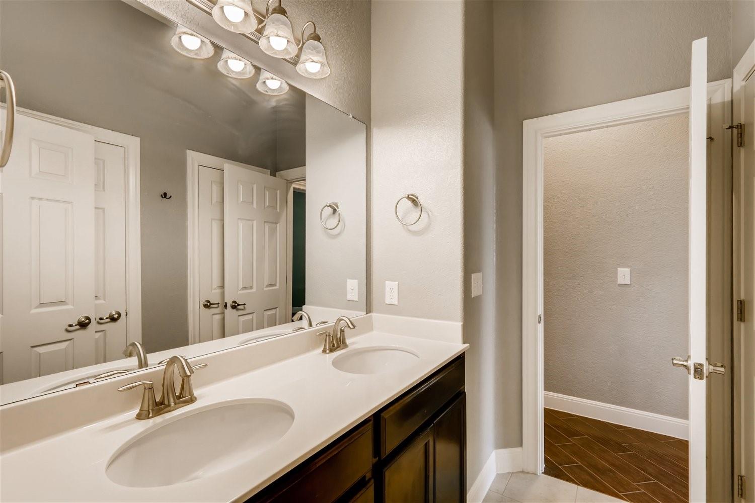 6108 Sabino Dr, Spicewood, TX 78669