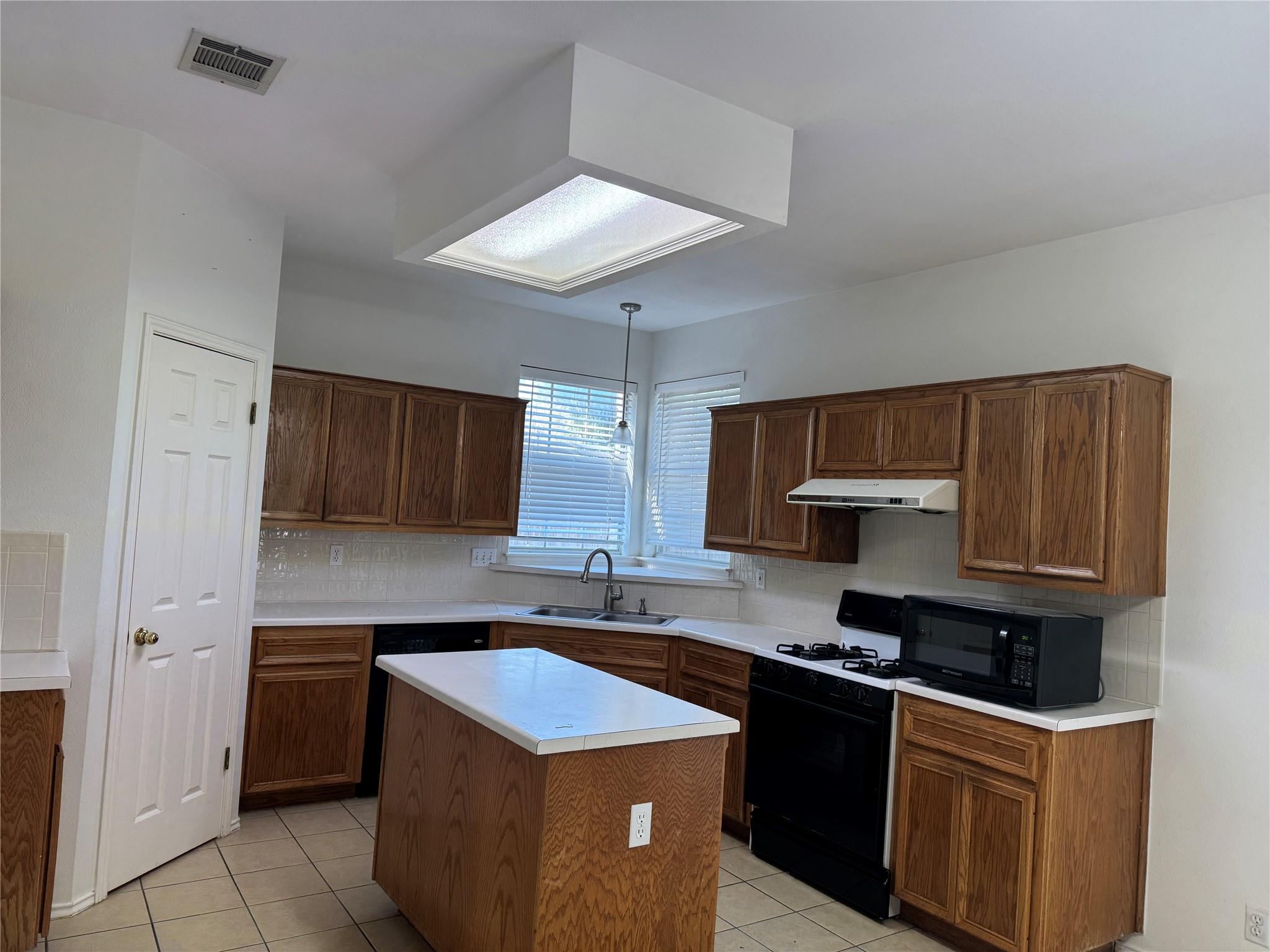 12714 TANTARA Dr, Austin, TX 78729