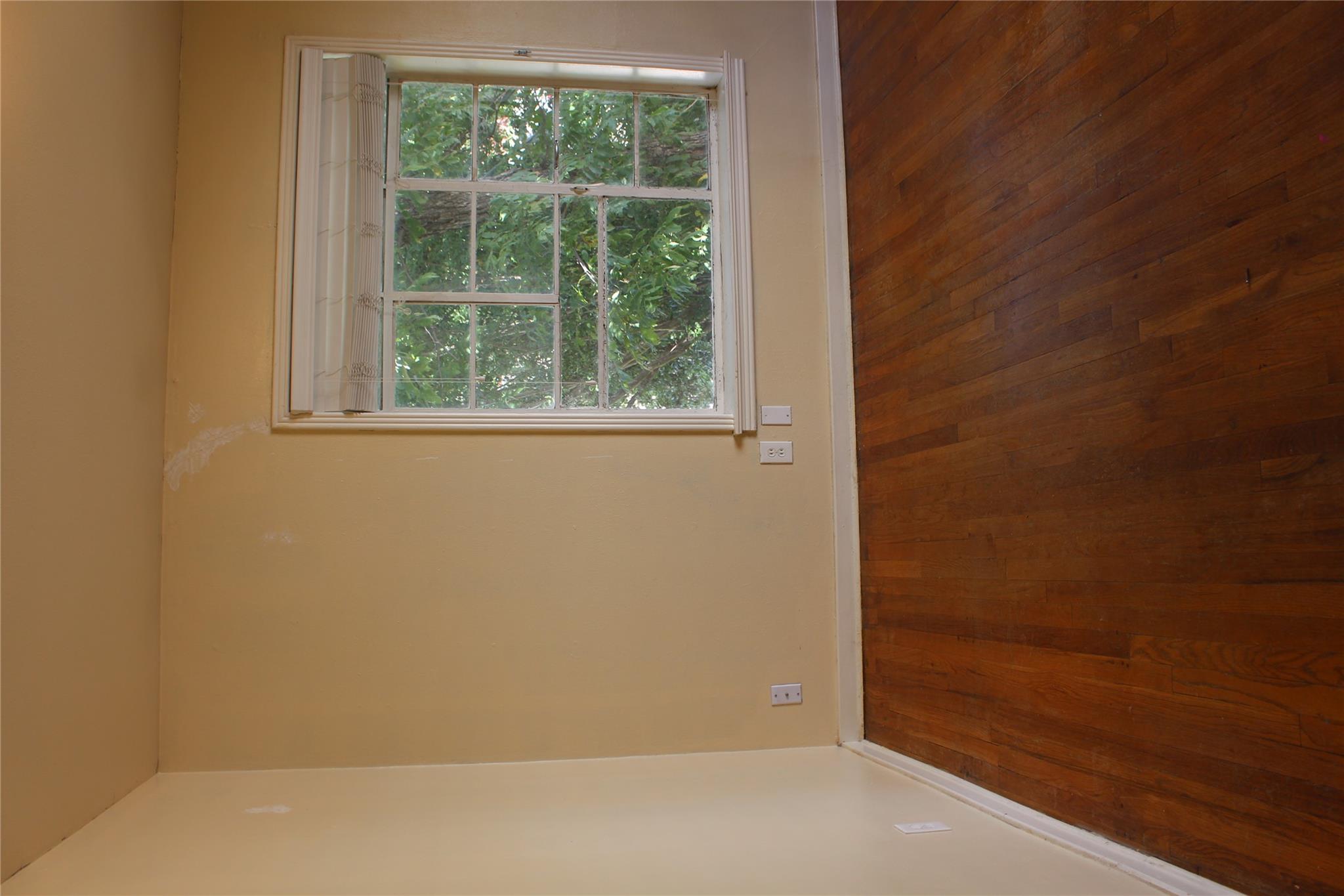 301 E 34th St # 105, Austin, TX 78705