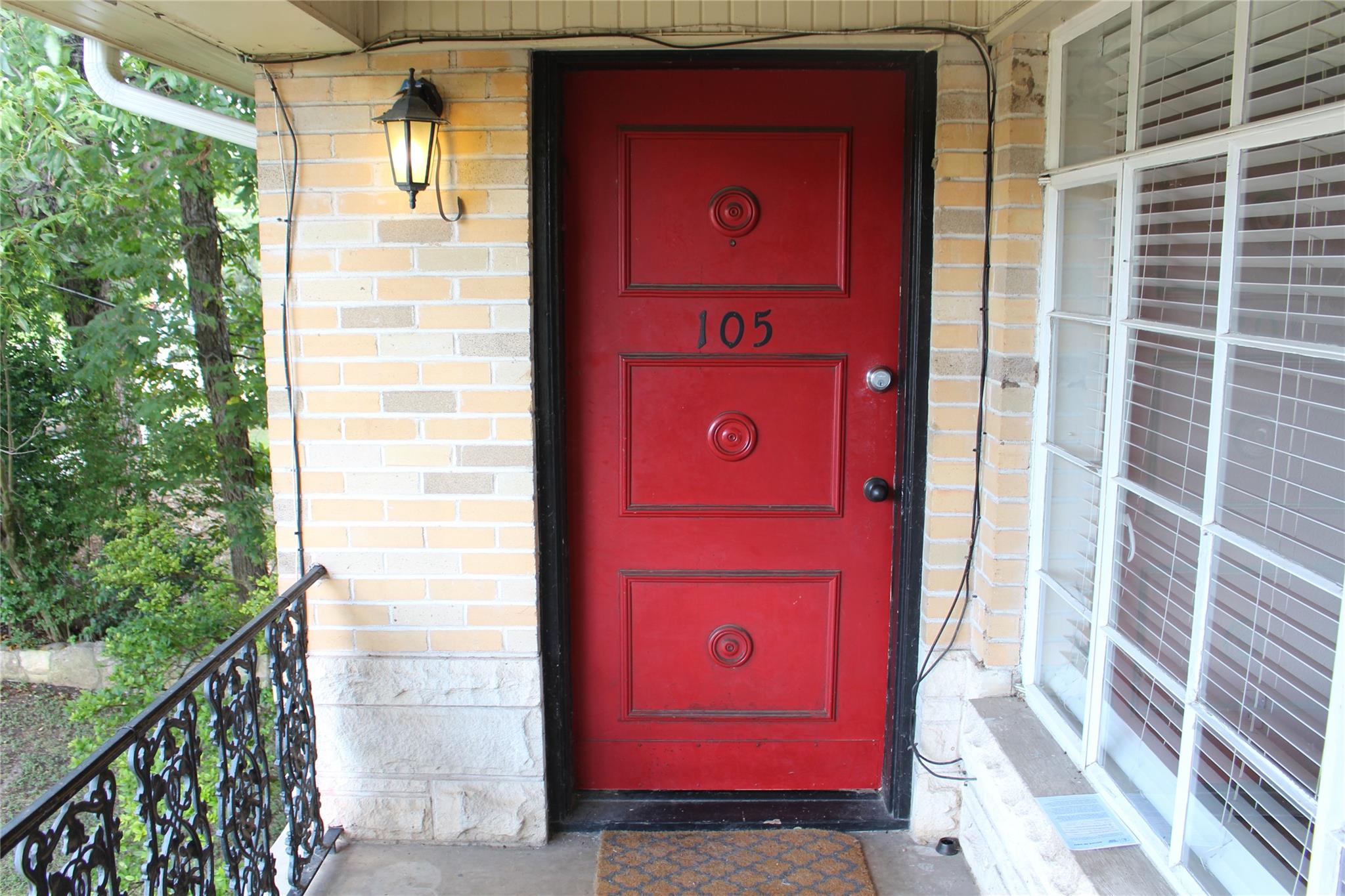 301 E 34th St # 105, Austin, TX 78705