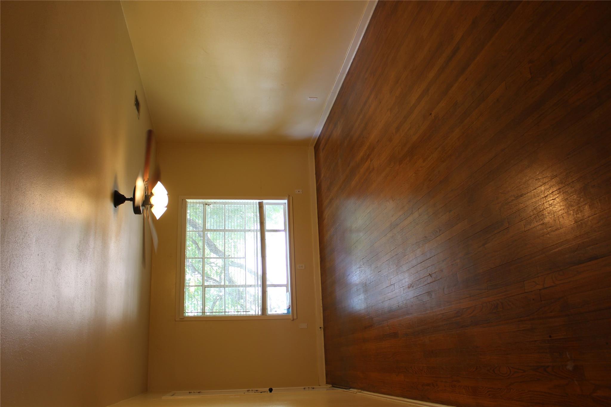 301 E 34th St # 105, Austin, TX 78705