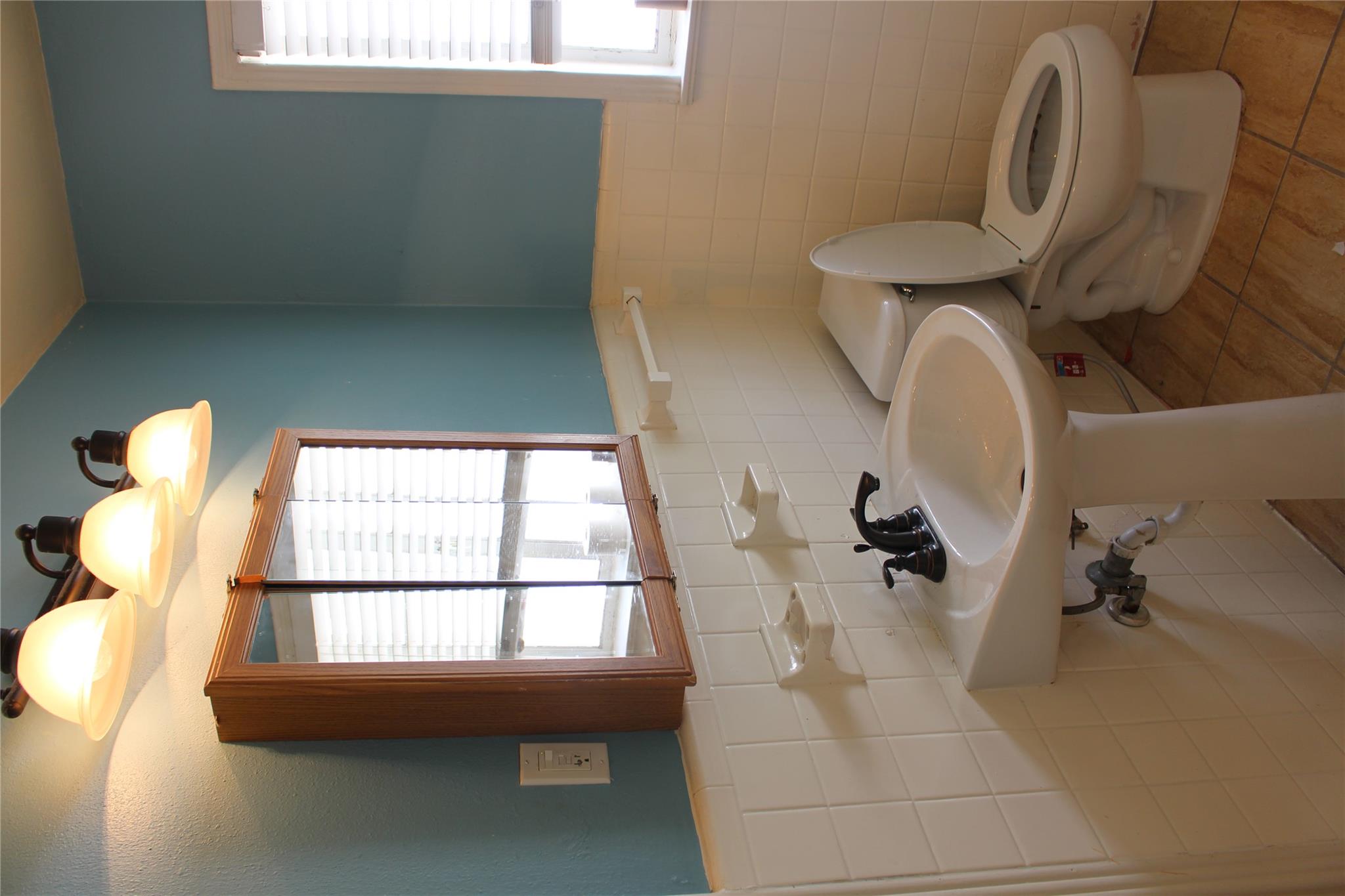 301 E 34th St # 105, Austin, TX 78705