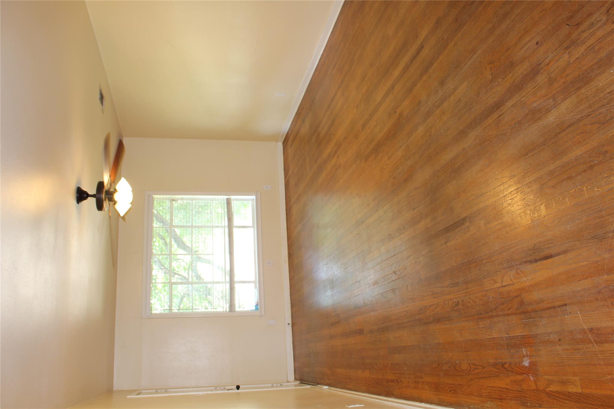 301 E 34th St # 105, Austin, TX 78705