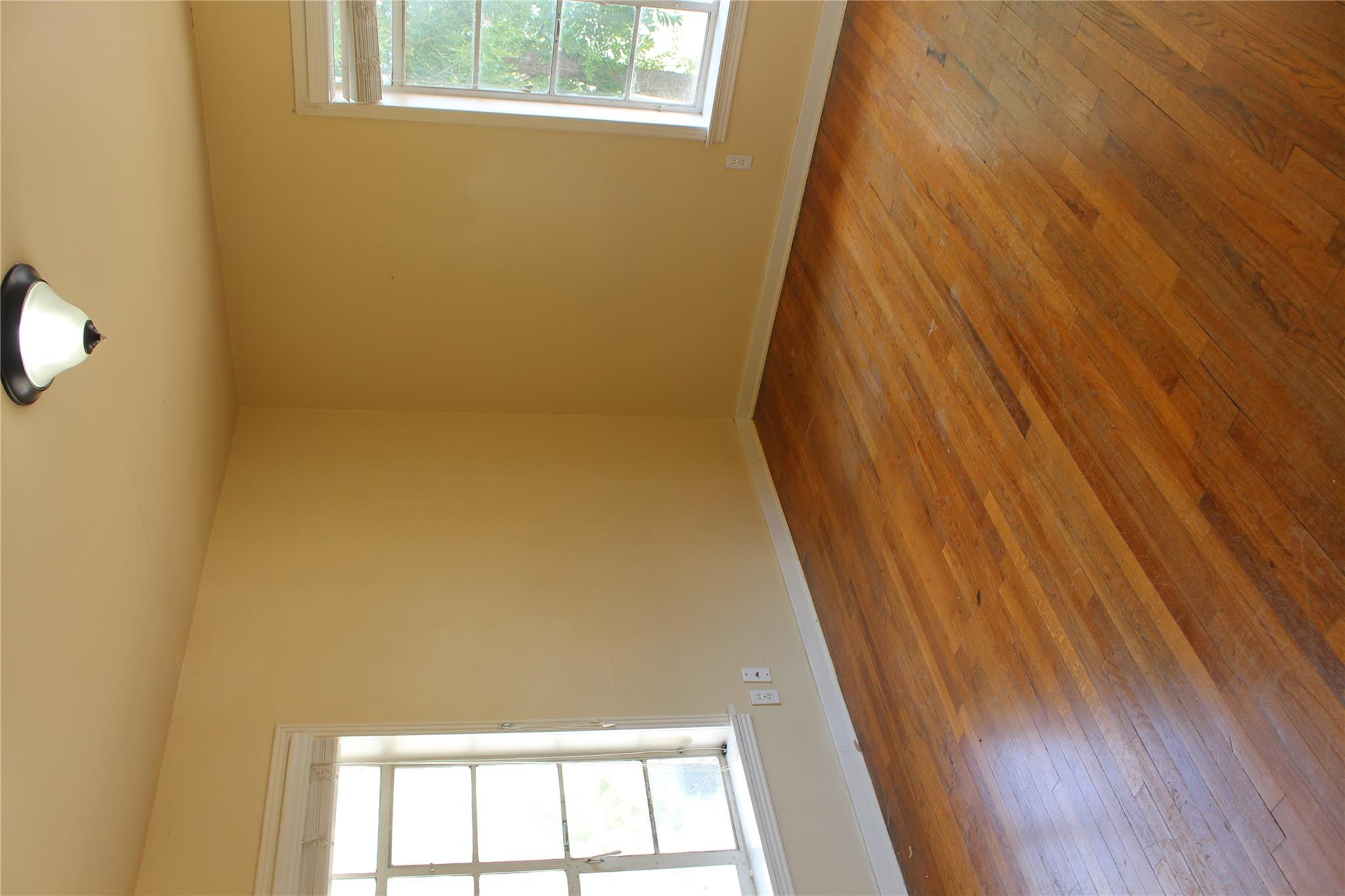 301 E 34th St # 105, Austin, TX 78705