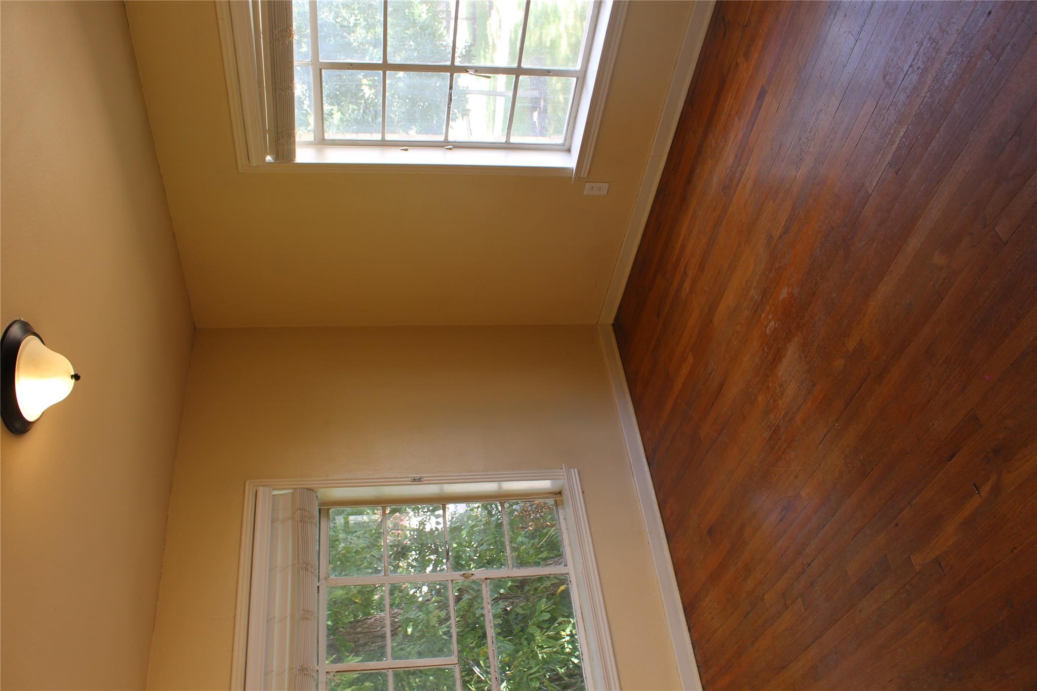 301 E 34th St # 105, Austin, TX 78705