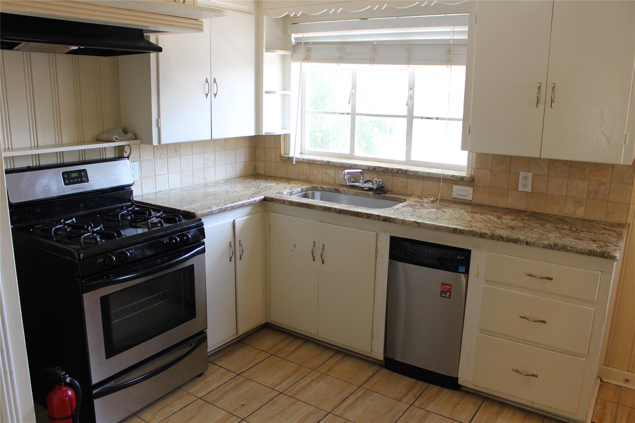 301 E 34th St # 105, Austin, TX 78705