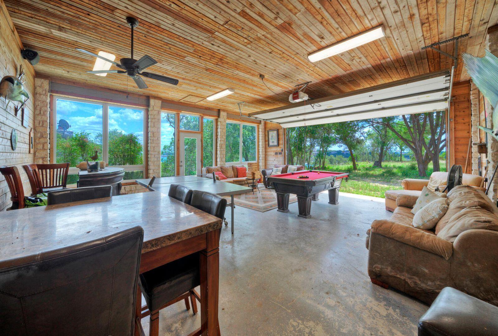 8005 Sharon Rd, Volente, TX 78641